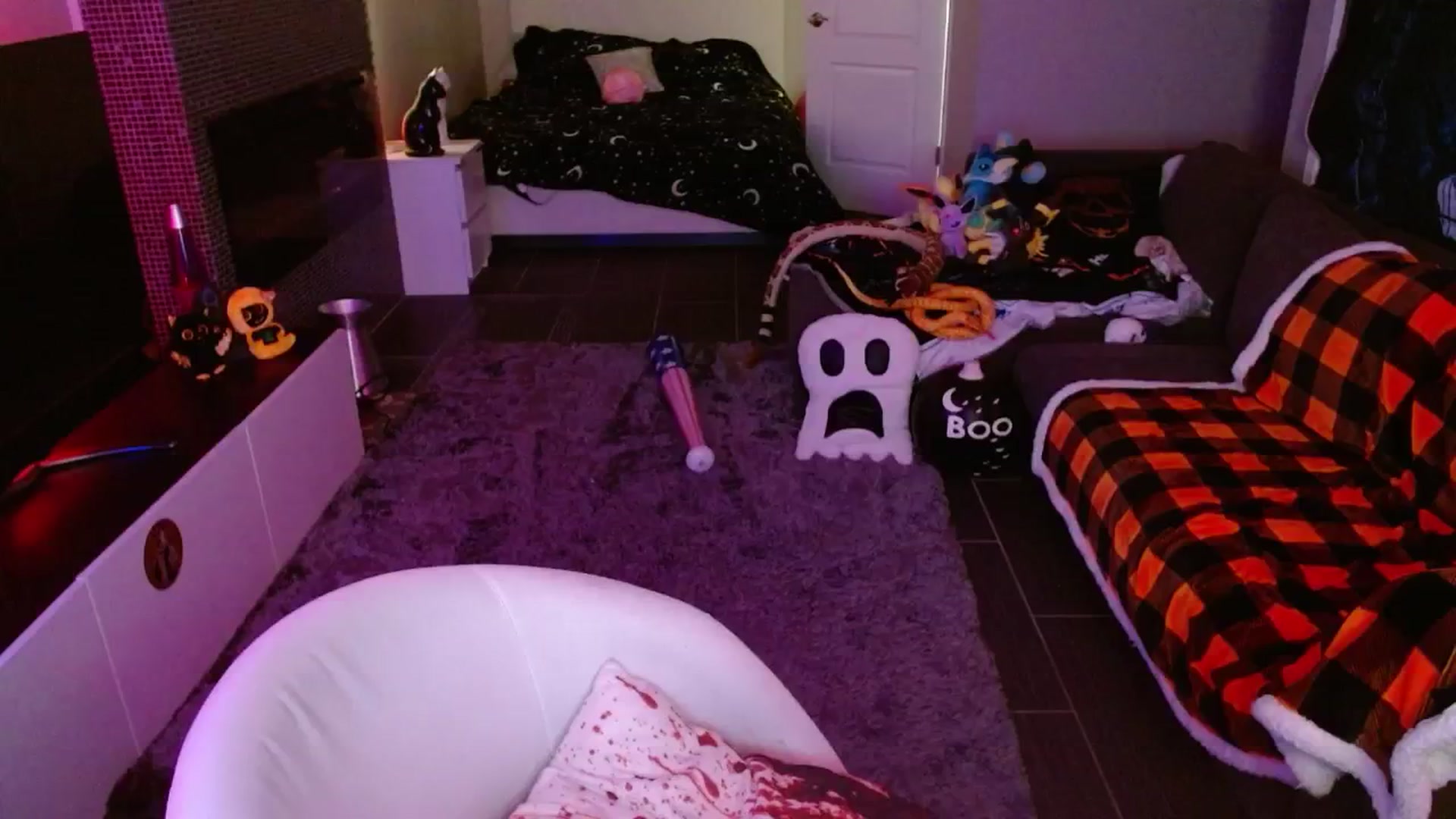 Gallery image thumbnail from Serafina's myfreecams stream on, 10/25/2024, 02:22 image 18 of 20