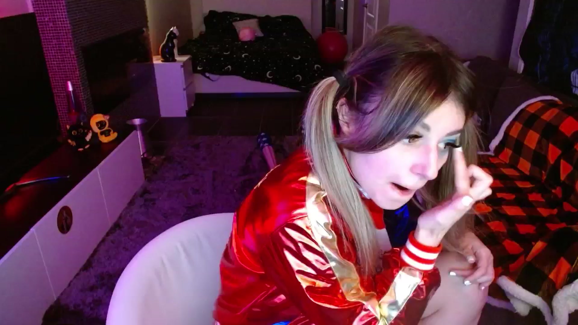Gallery image thumbnail from Serafina's myfreecams stream on, 10/25/2024, 02:22 image 15 of 20