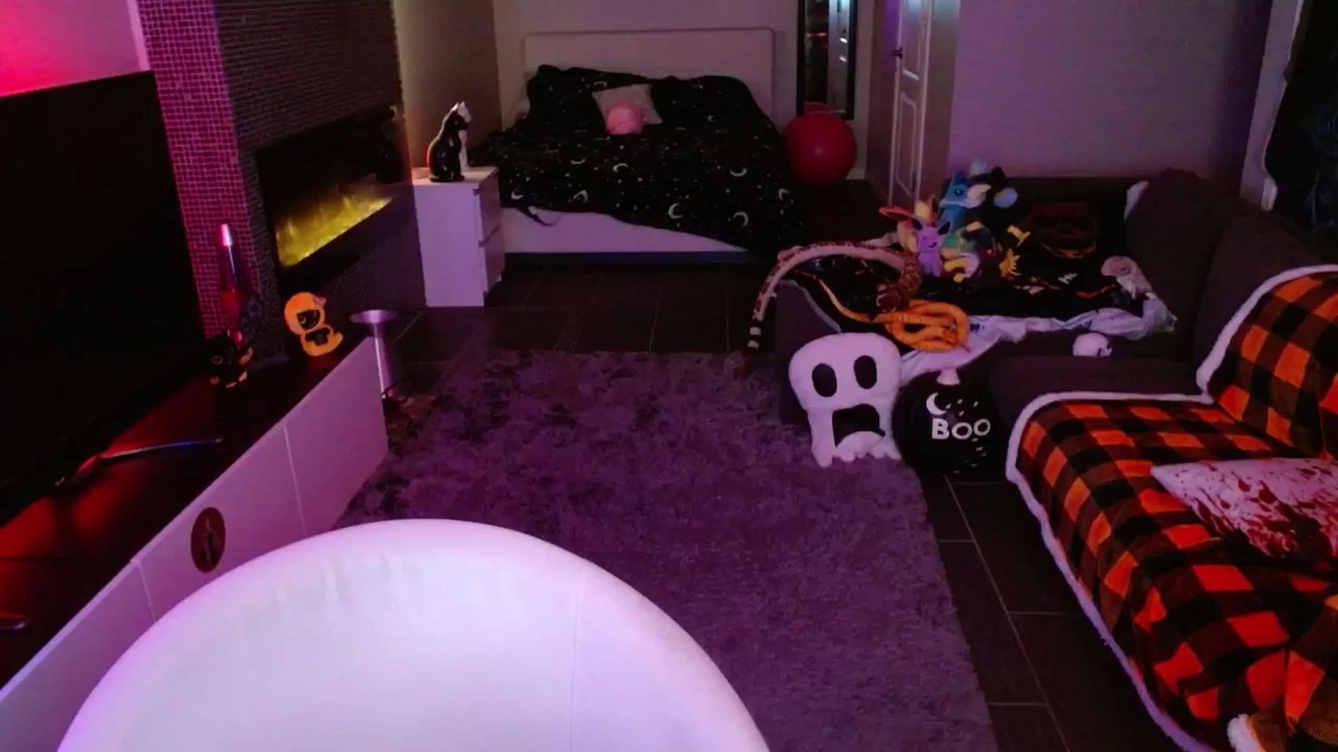 Gallery image thumbnail from Serafina's myfreecams stream on, 10/26/2024, 06:13 image 20 of 20