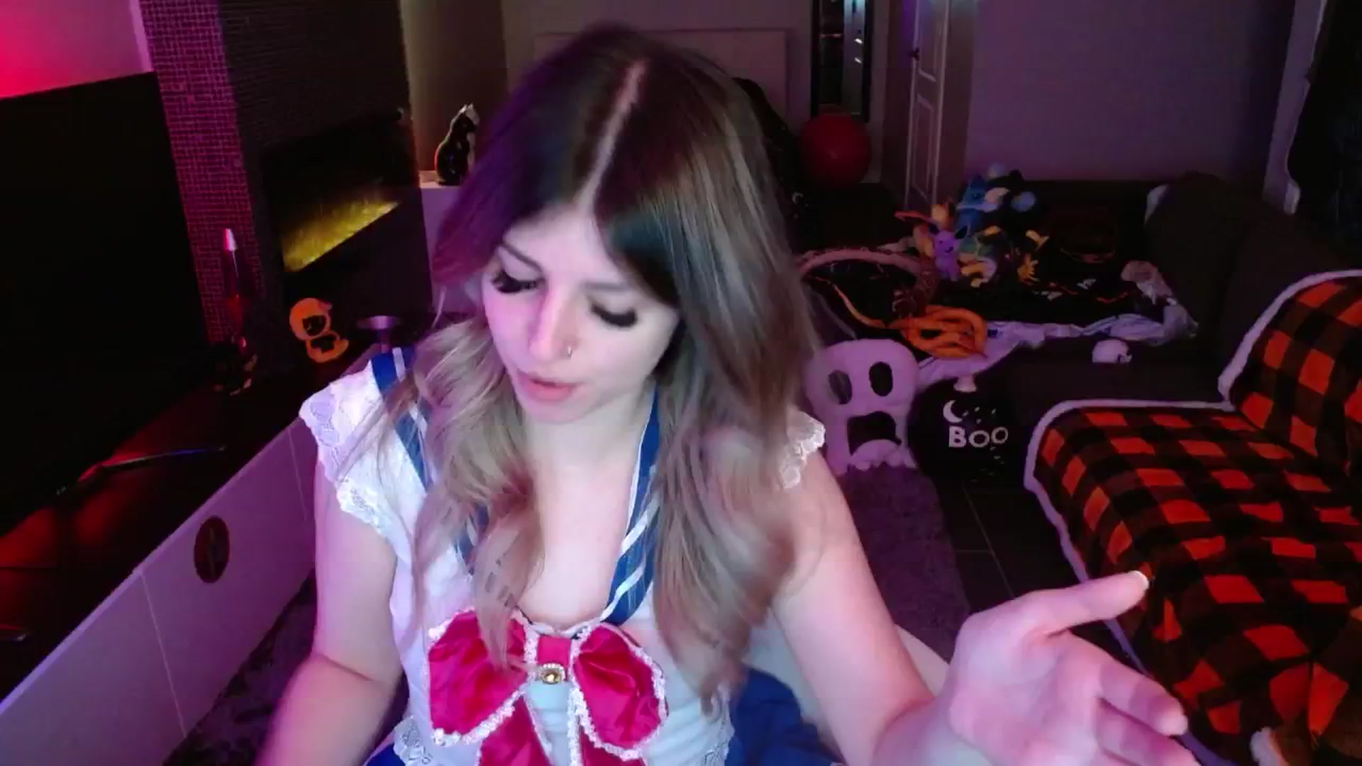 Gallery image thumbnail from Serafina's myfreecams stream on, 10/26/2024, 06:13 image 18 of 20