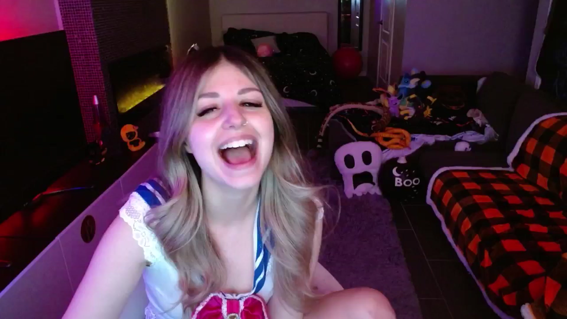 Gallery image thumbnail from Serafina's myfreecams stream on, 10/26/2024, 06:13 image 9 of 20