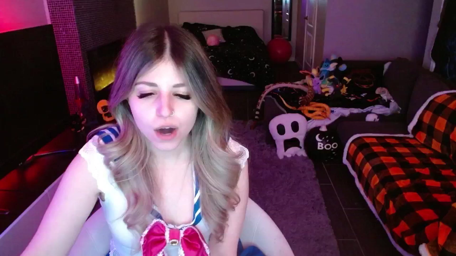 Gallery image thumbnail from Serafina's myfreecams stream on, 10/26/2024, 06:13 image 7 of 20