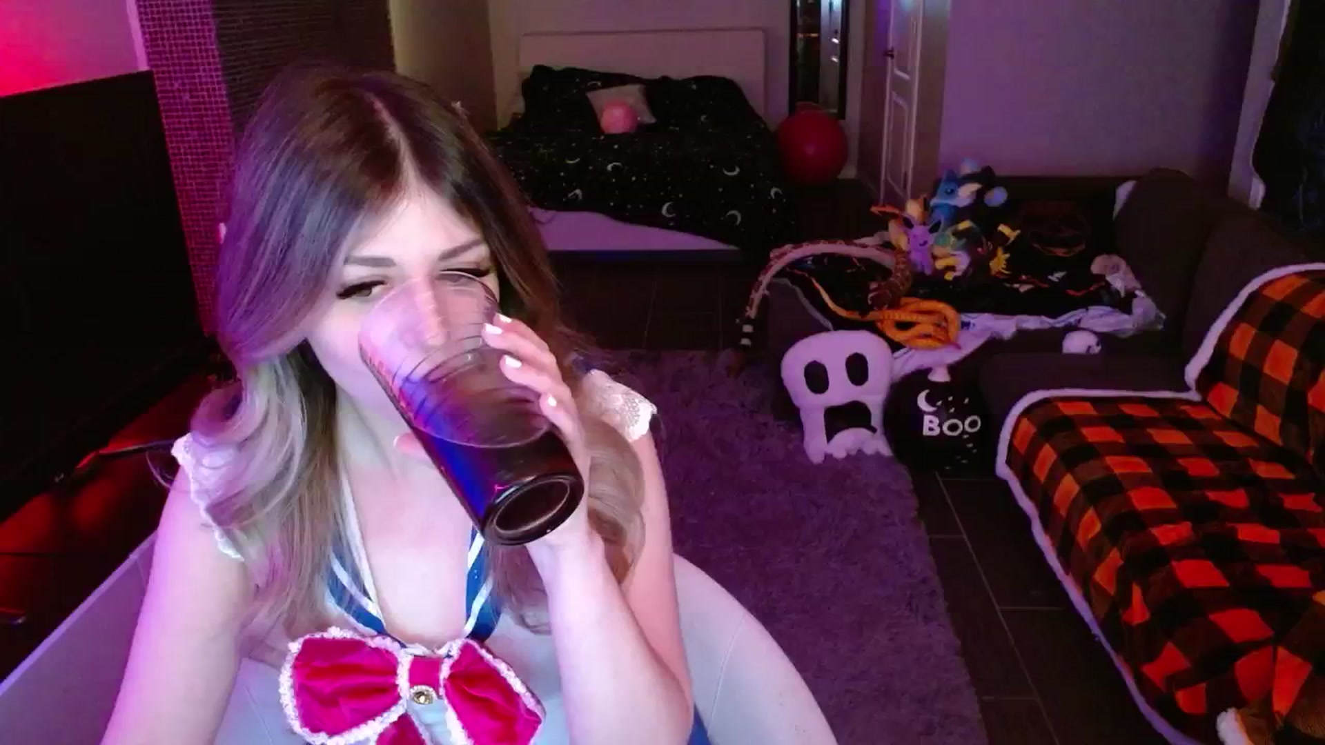 Gallery image thumbnail from Serafina's myfreecams stream on, 10/26/2024, 06:13 image 4 of 20