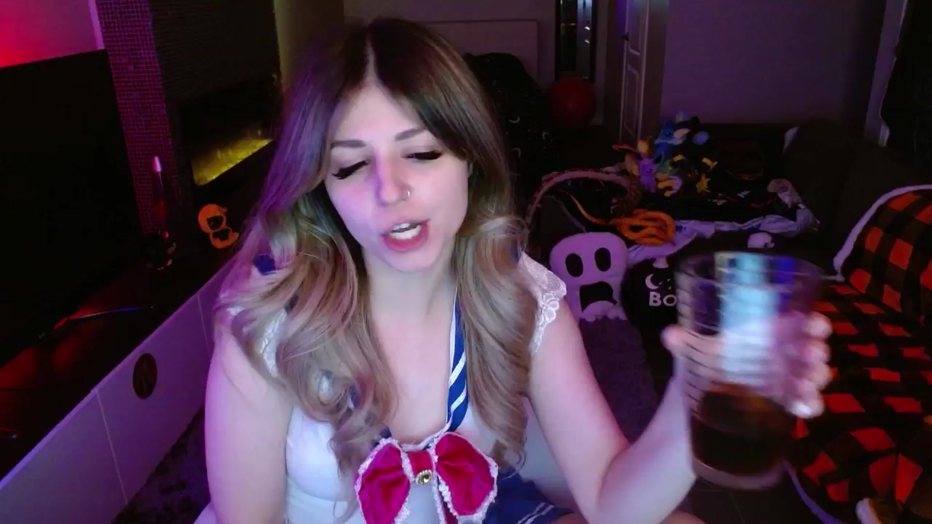 Gallery image thumbnail from Serafina's myfreecams stream on, 10/26/2024, 06:13 image 11 of 20