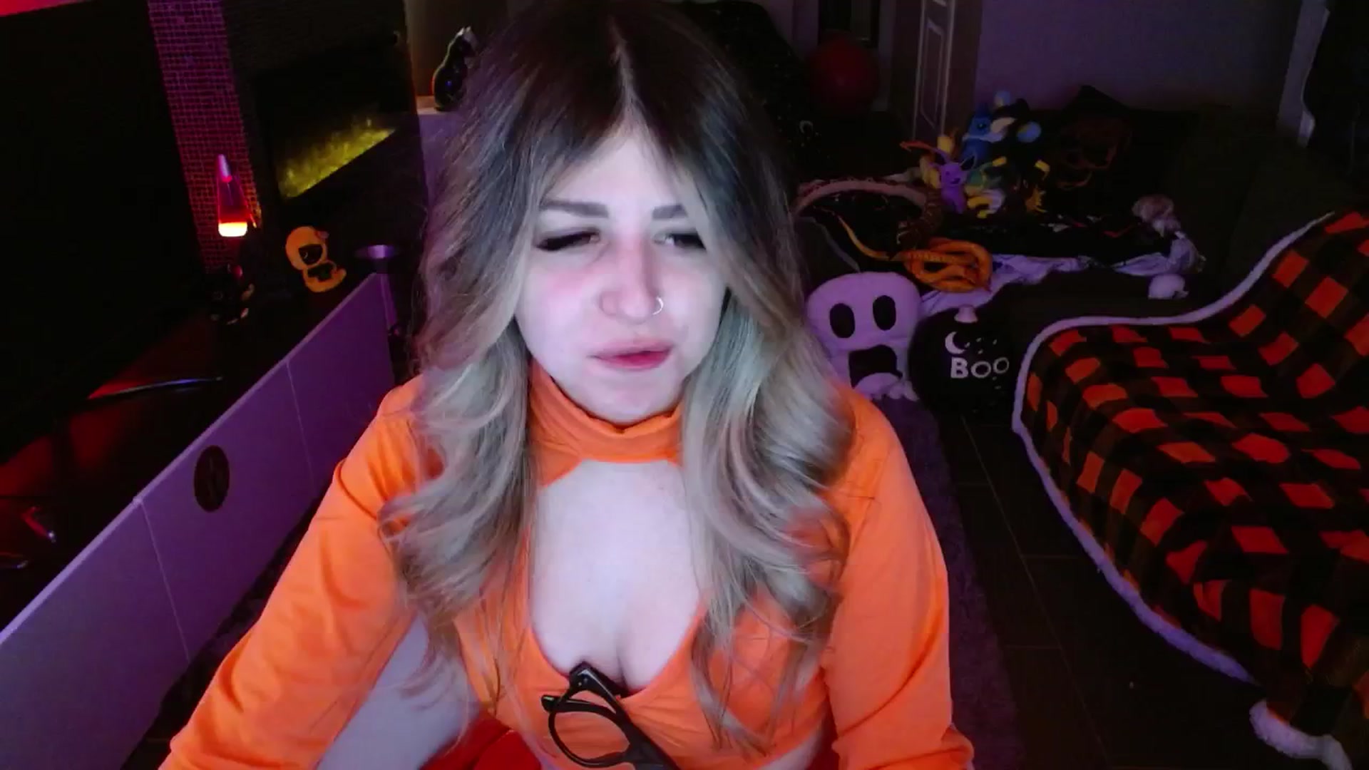 Gallery image thumbnail from Serafina's myfreecams stream on, 10/28/2024, 02:07 image 17 of 20