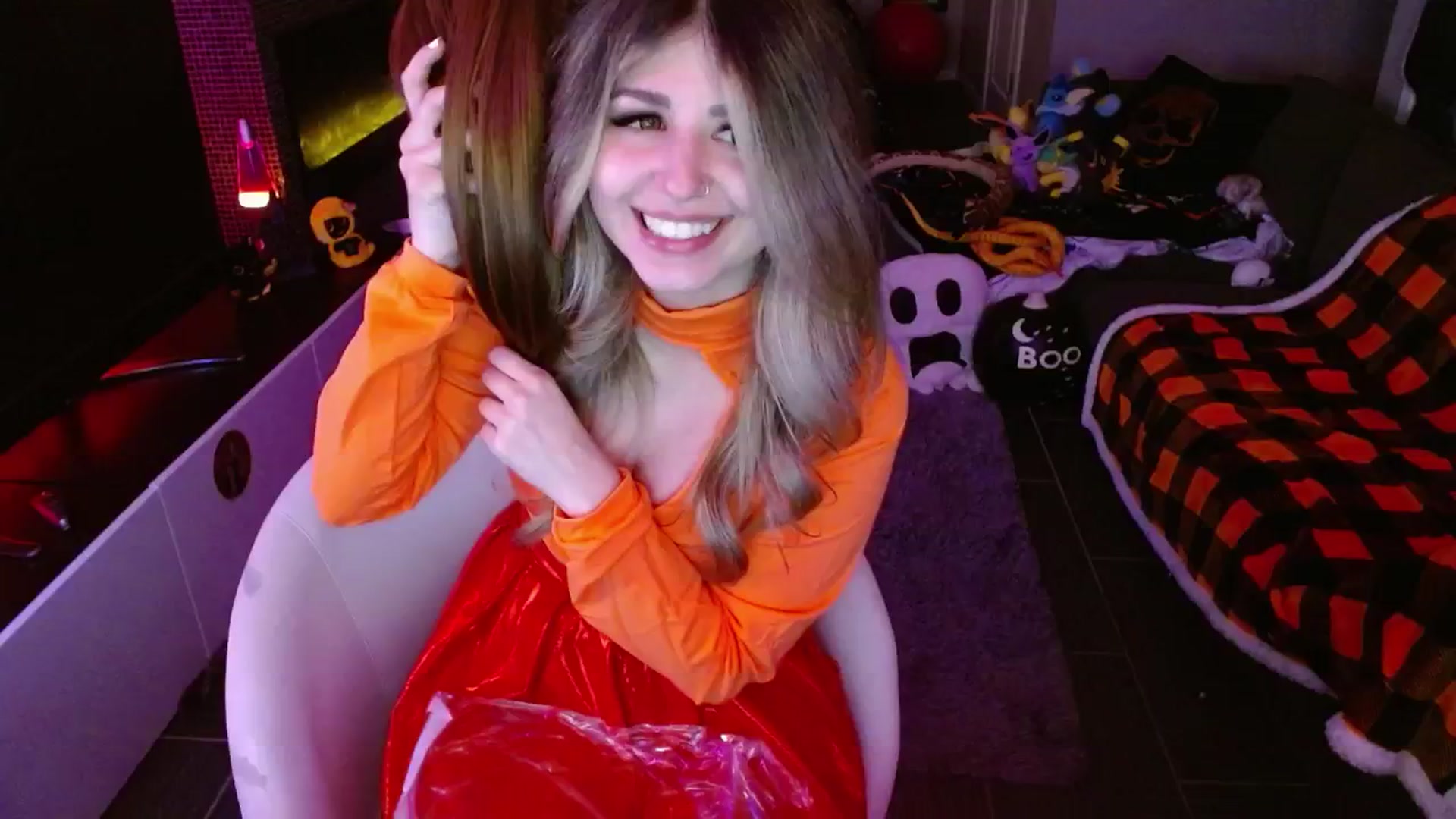 Gallery image thumbnail from Serafina's myfreecams stream on, 10/28/2024, 02:07 image 4 of 20