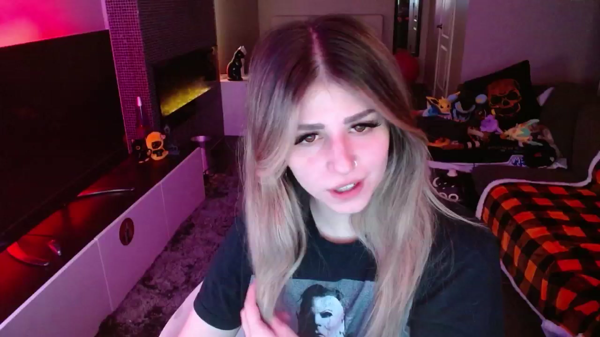 Gallery image thumbnail from Serafina's myfreecams stream on, 11/03/2024, 06:11 image 19 of 20