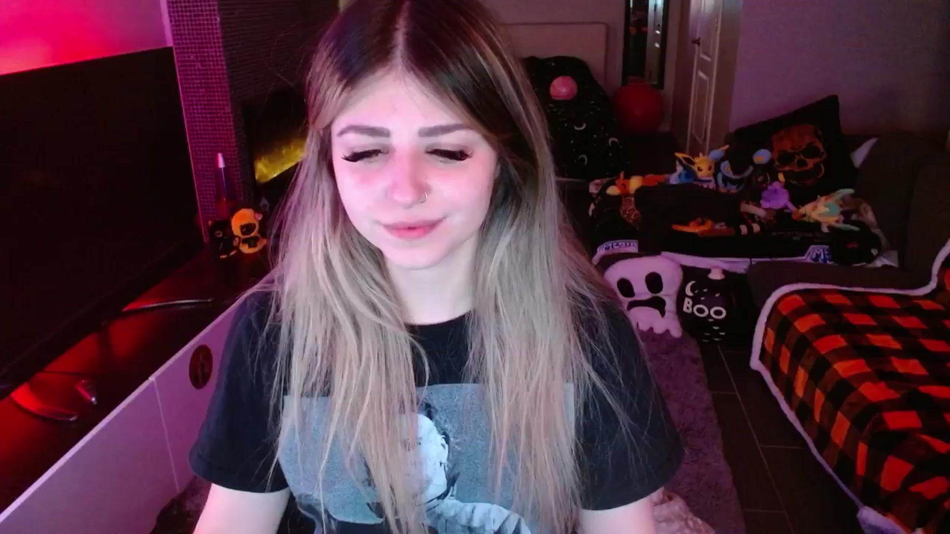 Gallery image thumbnail from Serafina's myfreecams stream on, 11/03/2024, 06:11 image 16 of 20