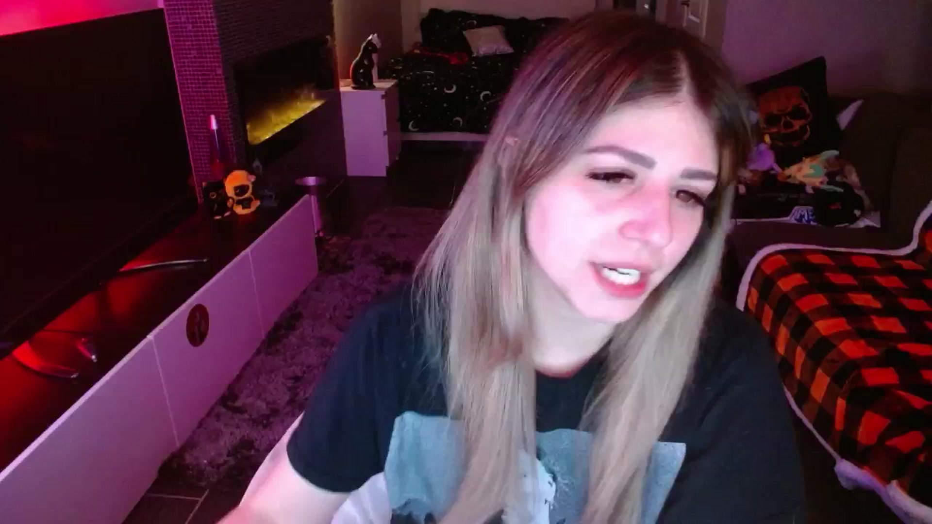 Gallery image thumbnail from Serafina's myfreecams stream on, 11/03/2024, 06:11 image 20 of 20