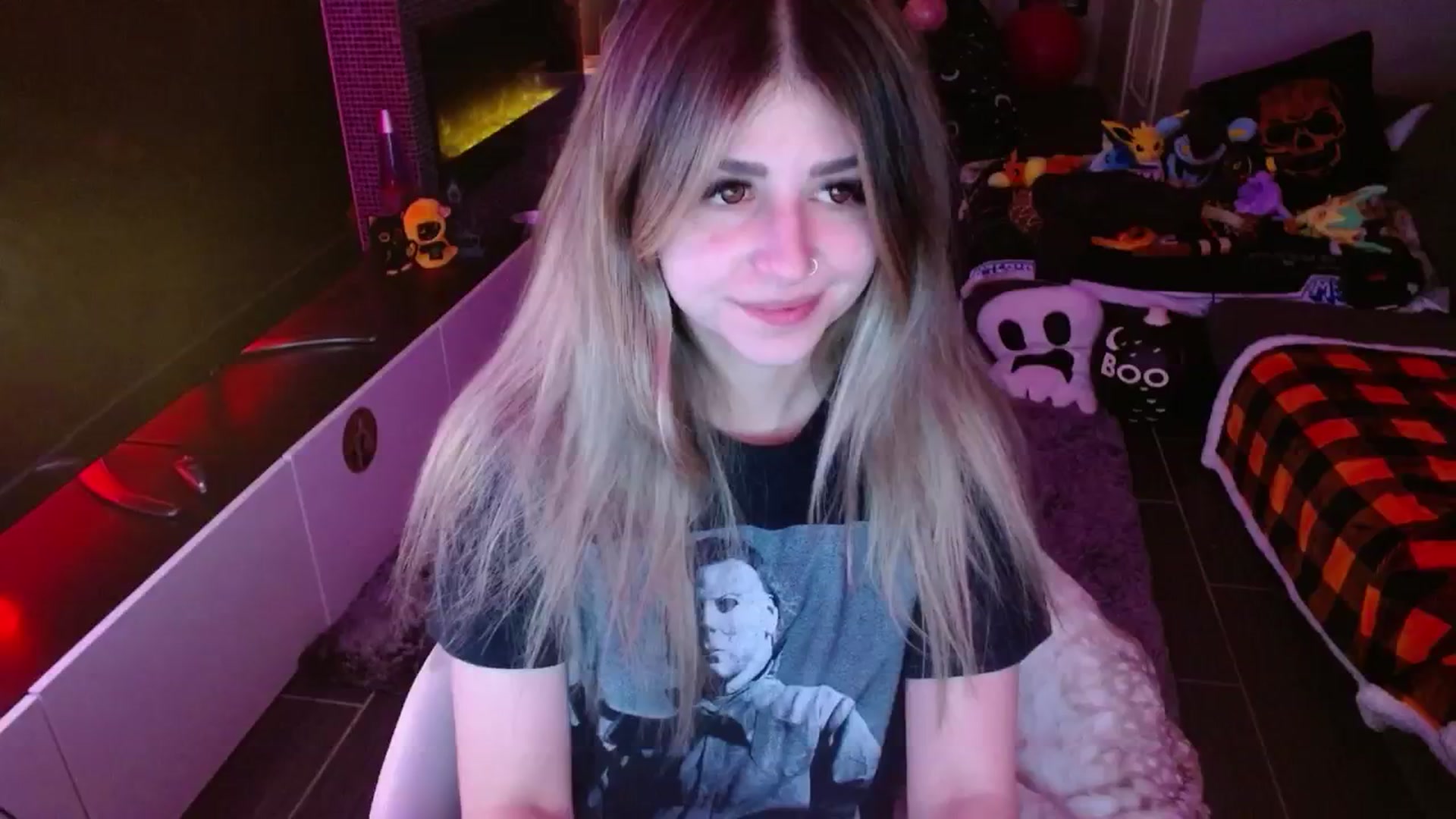 Gallery image thumbnail from Serafina's myfreecams stream on, 11/03/2024, 06:11 image 12 of 20