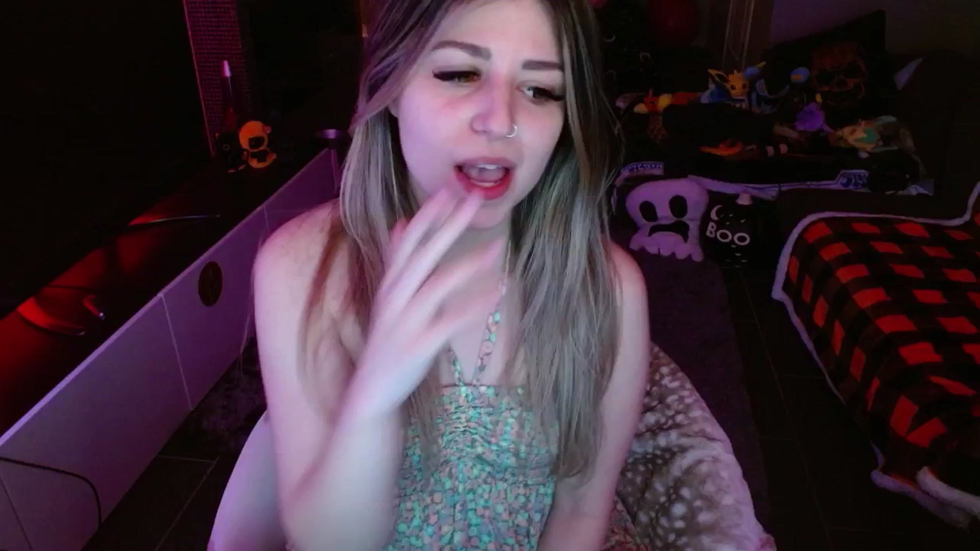 Gallery image thumbnail from Serafina's myfreecams stream on, 11/04/2024, 06:01 image 13 of 20