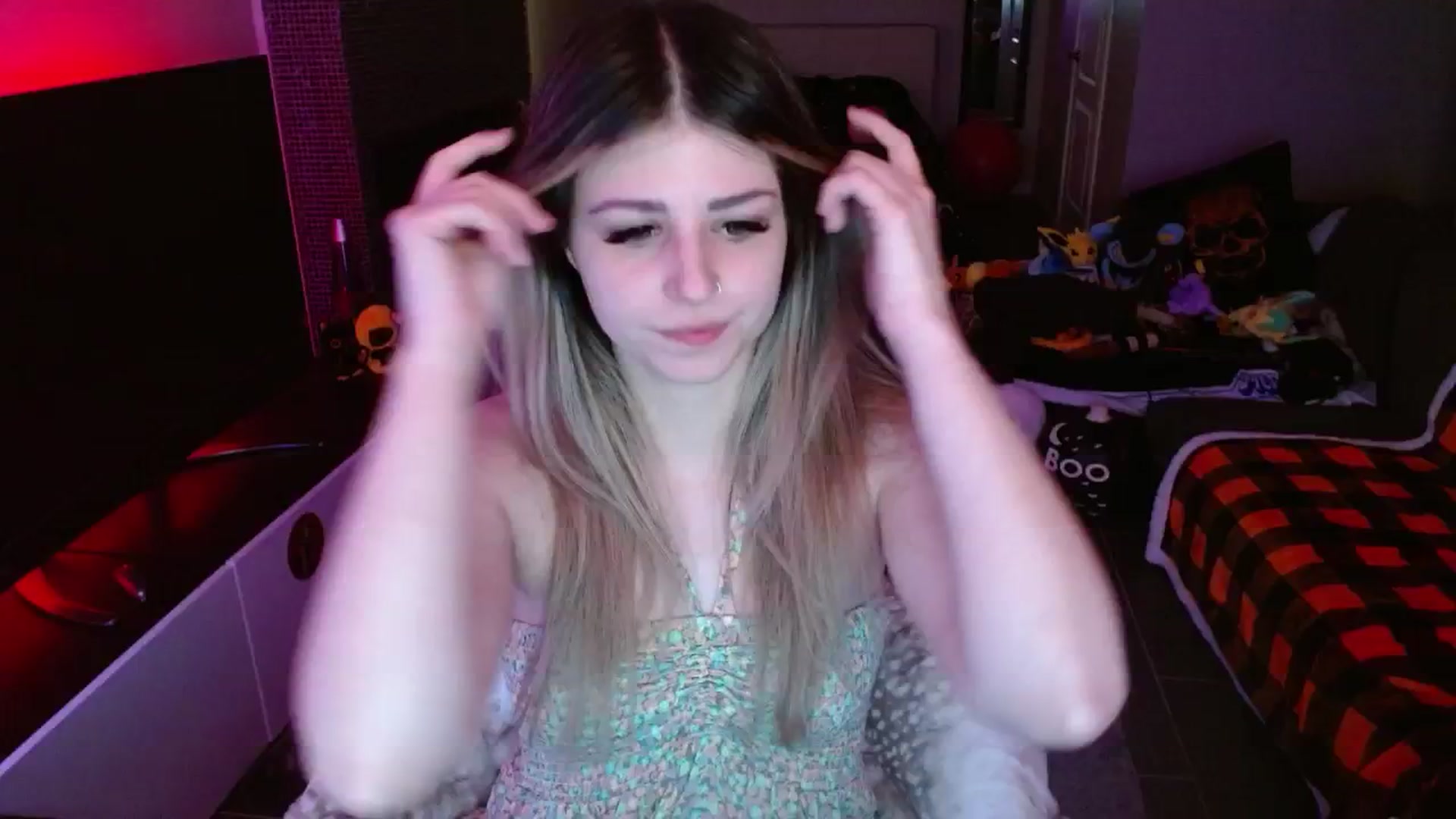 Gallery image thumbnail from Serafina's myfreecams stream on, 11/04/2024, 06:01 image 8 of 20