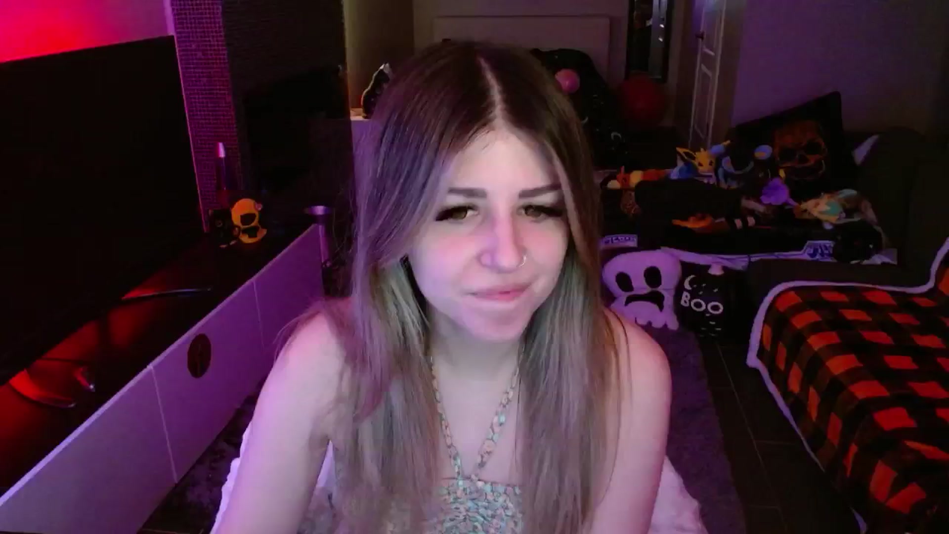 Gallery image thumbnail from Serafina's myfreecams stream on, 11/04/2024, 06:01 image 5 of 20