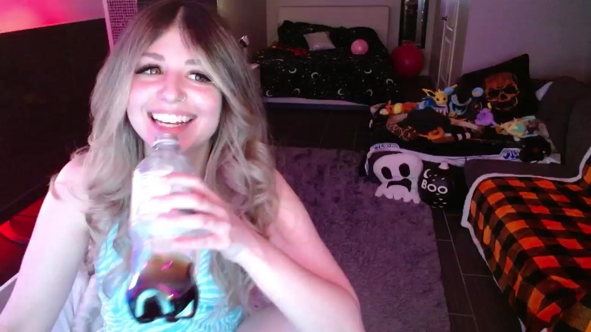 Gallery image thumbnail from Serafina's myfreecams stream on, 11/08/2024, 05:00 image 1 of 20