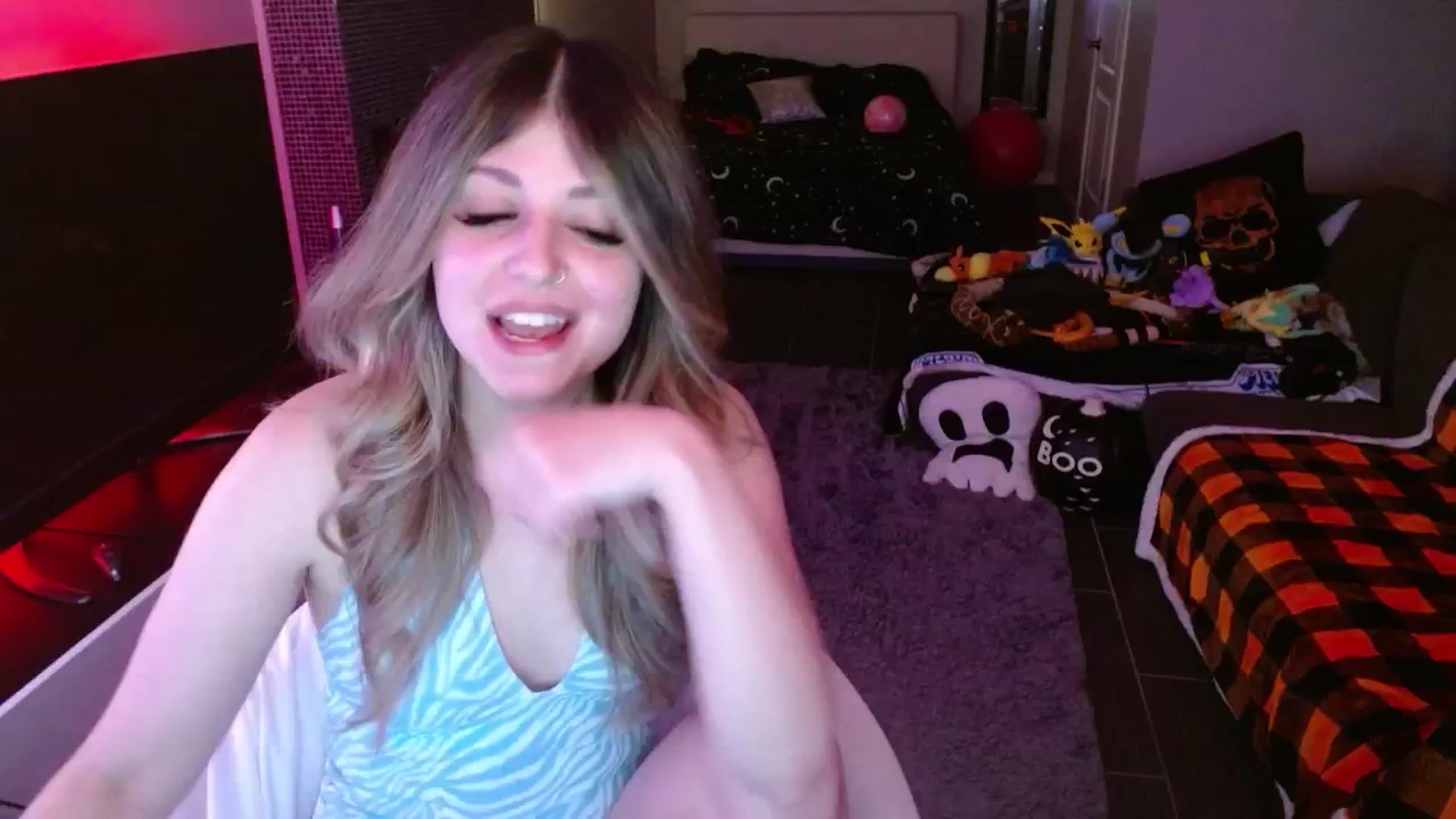 Gallery image thumbnail from Serafina's myfreecams stream on, 11/08/2024, 05:00 image 5 of 20