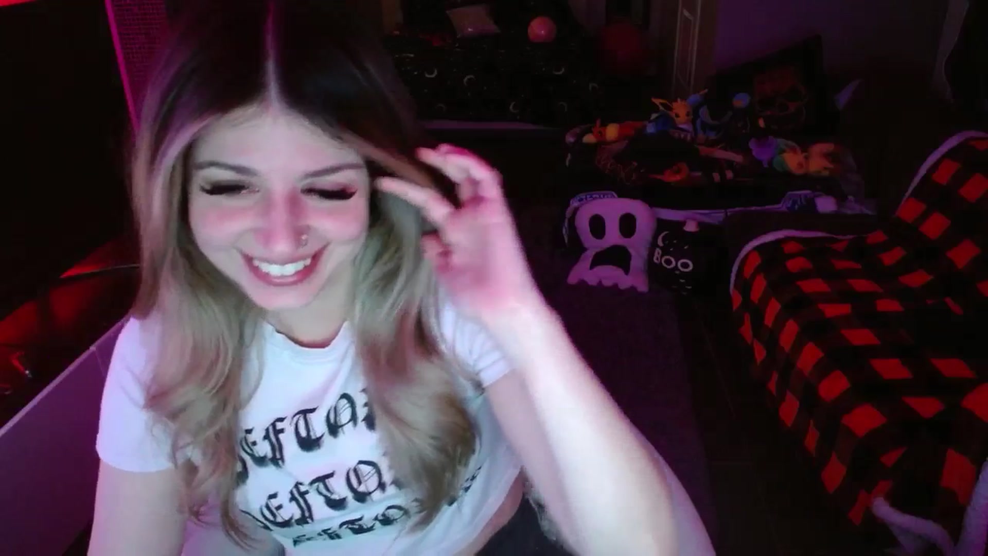Gallery image thumbnail from Serafina's myfreecams stream on, 11/09/2024, 06:59 image 12 of 20