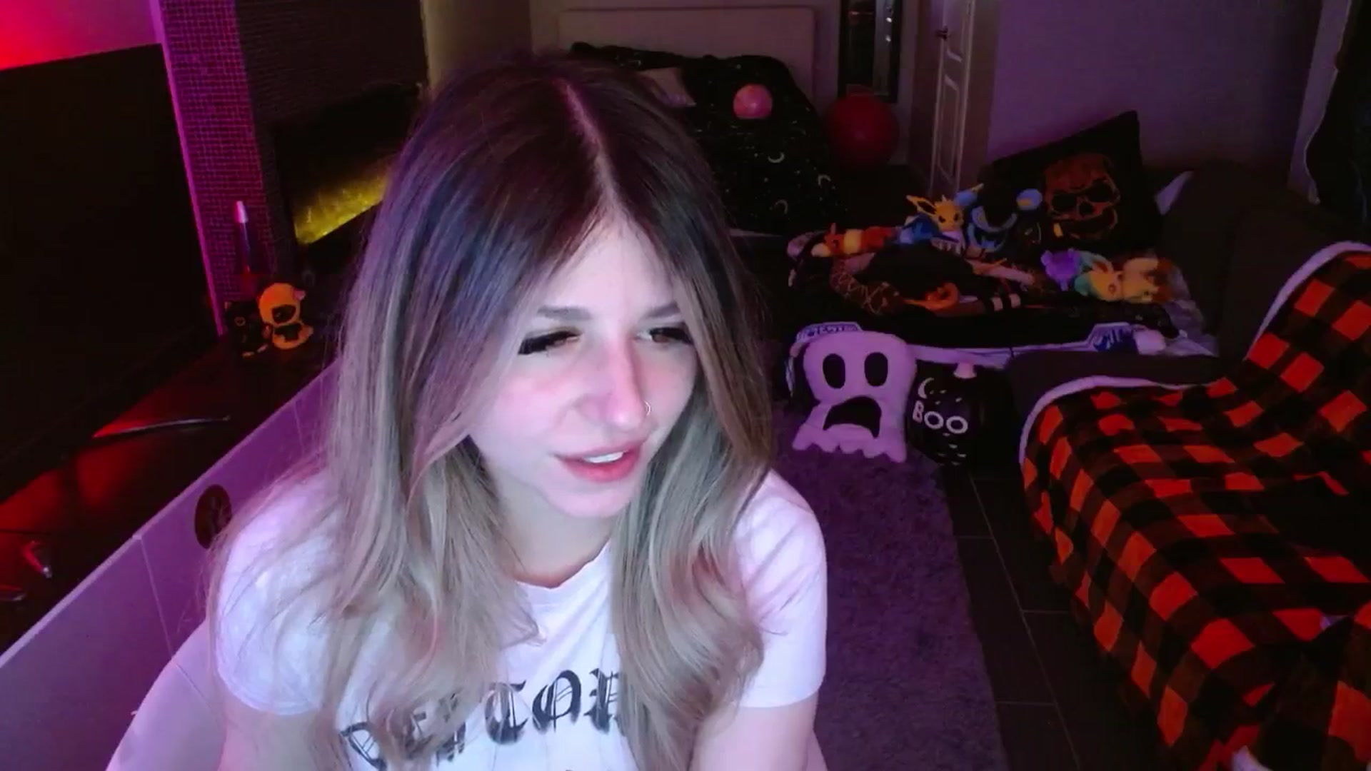 Gallery image thumbnail from Serafina's myfreecams stream on, 11/09/2024, 06:59 image 20 of 20