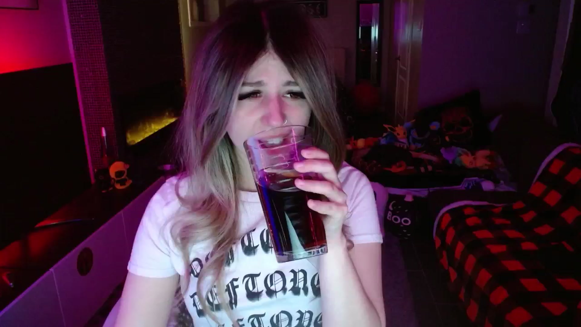 Gallery image thumbnail from Serafina's myfreecams stream on, 11/09/2024, 06:59 image 1 of 20