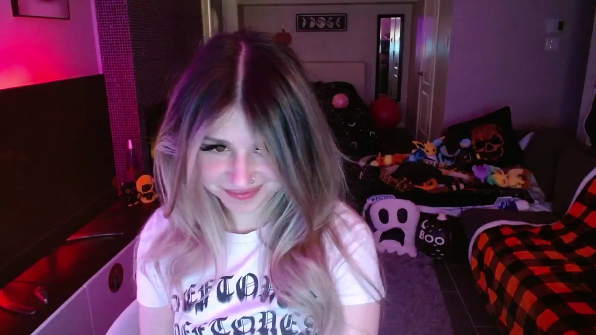 Gallery image thumbnail from Serafina's myfreecams stream on, 11/09/2024, 06:59 image 15 of 20
