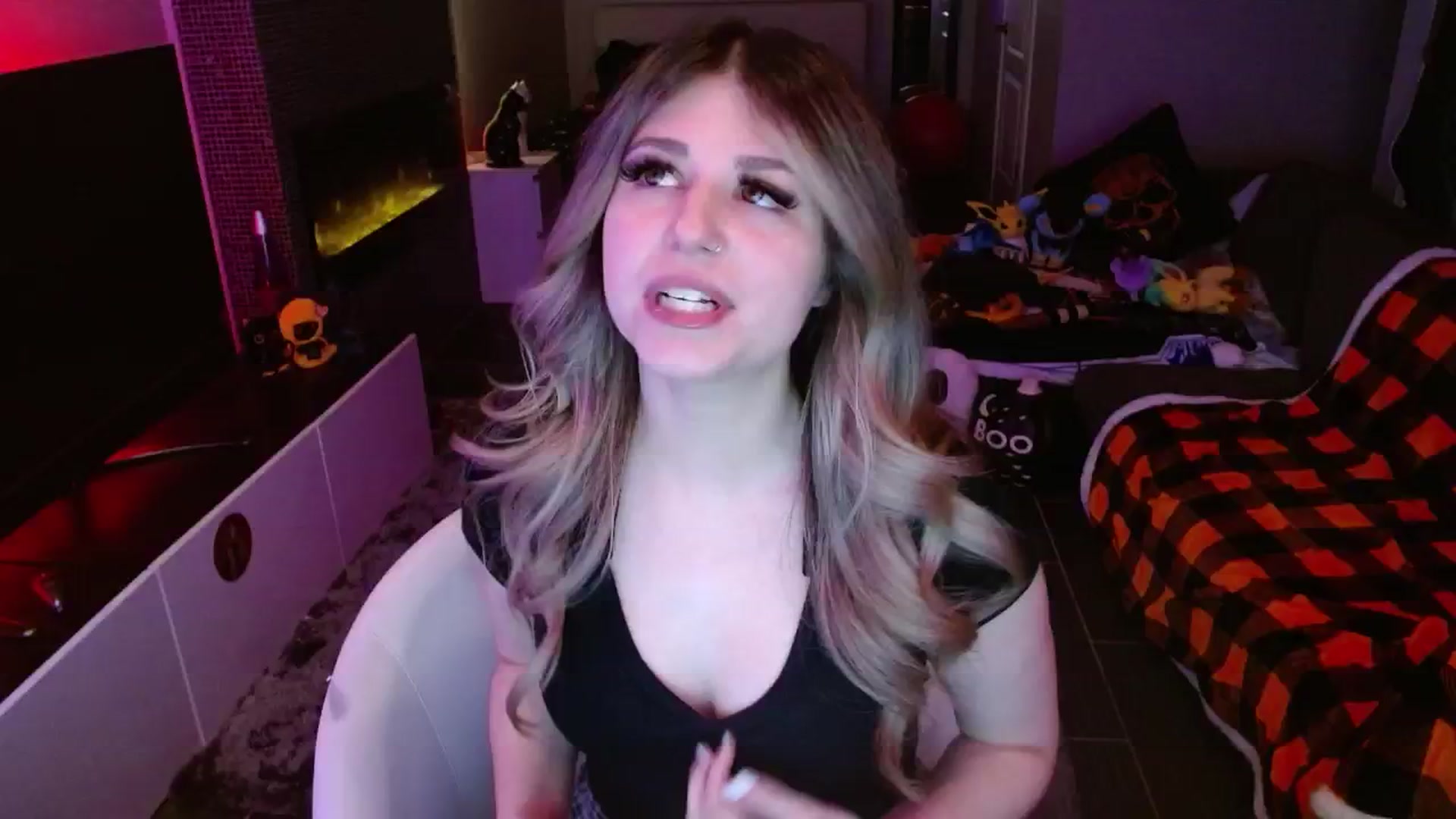 Gallery image thumbnail from Serafina's myfreecams stream on, 11/10/2024, 05:16 image 16 of 20