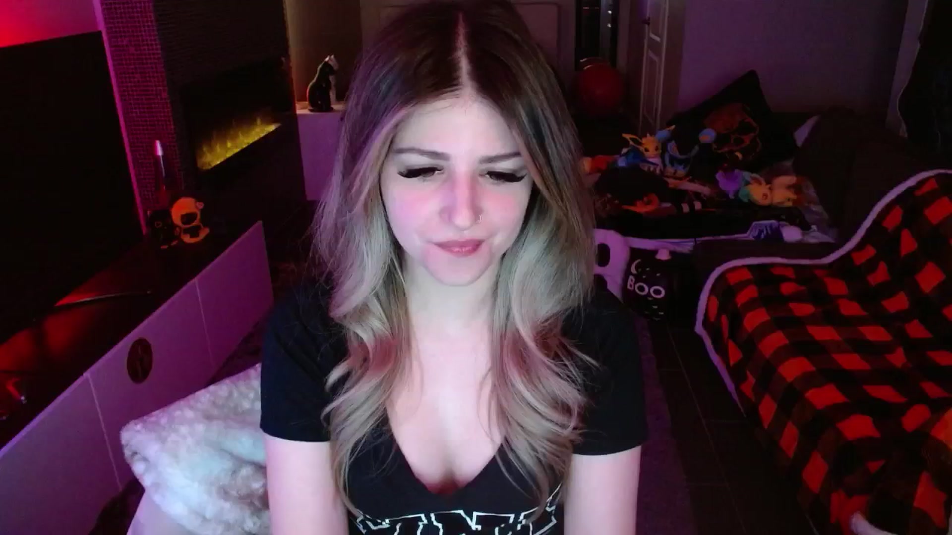 Gallery image thumbnail from Serafina's myfreecams stream on, 11/11/2024, 07:44 image 1 of 20
