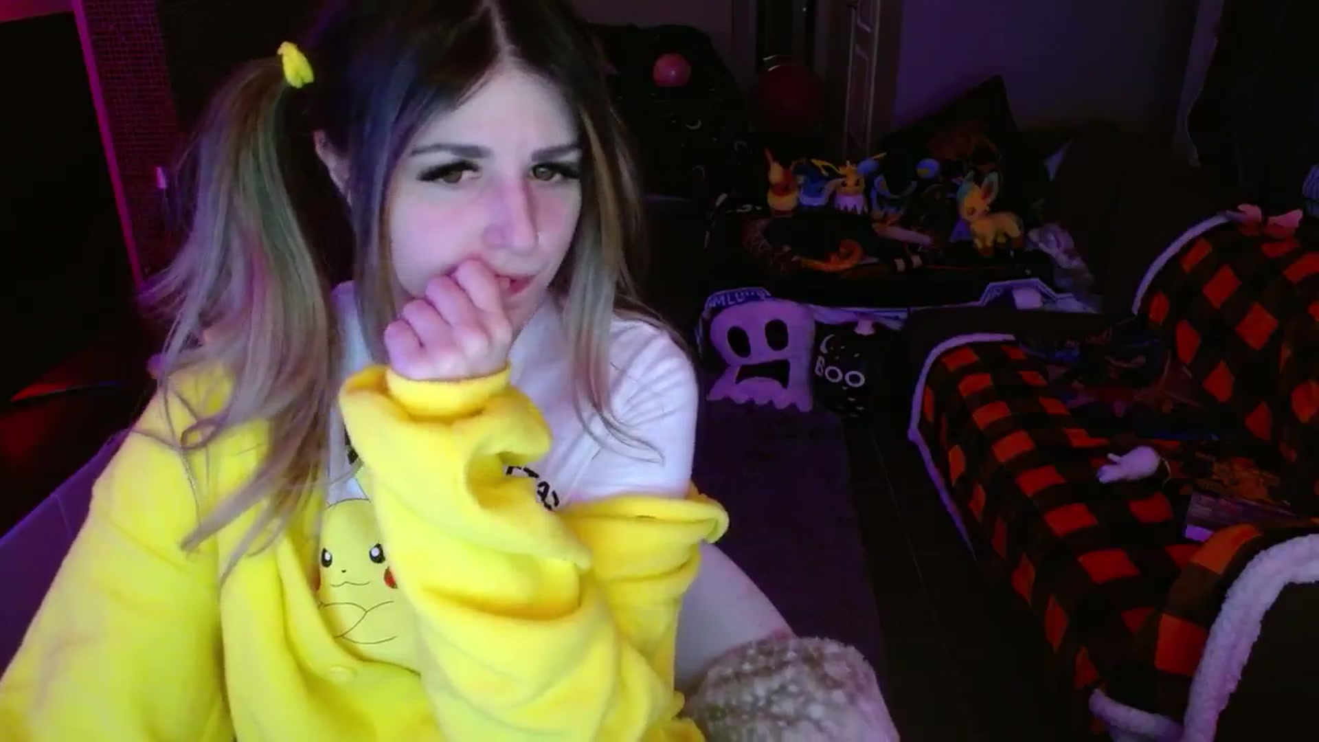 Gallery image thumbnail from Serafina's myfreecams stream on, 11/13/2024, 06:10 image 20 of 20
