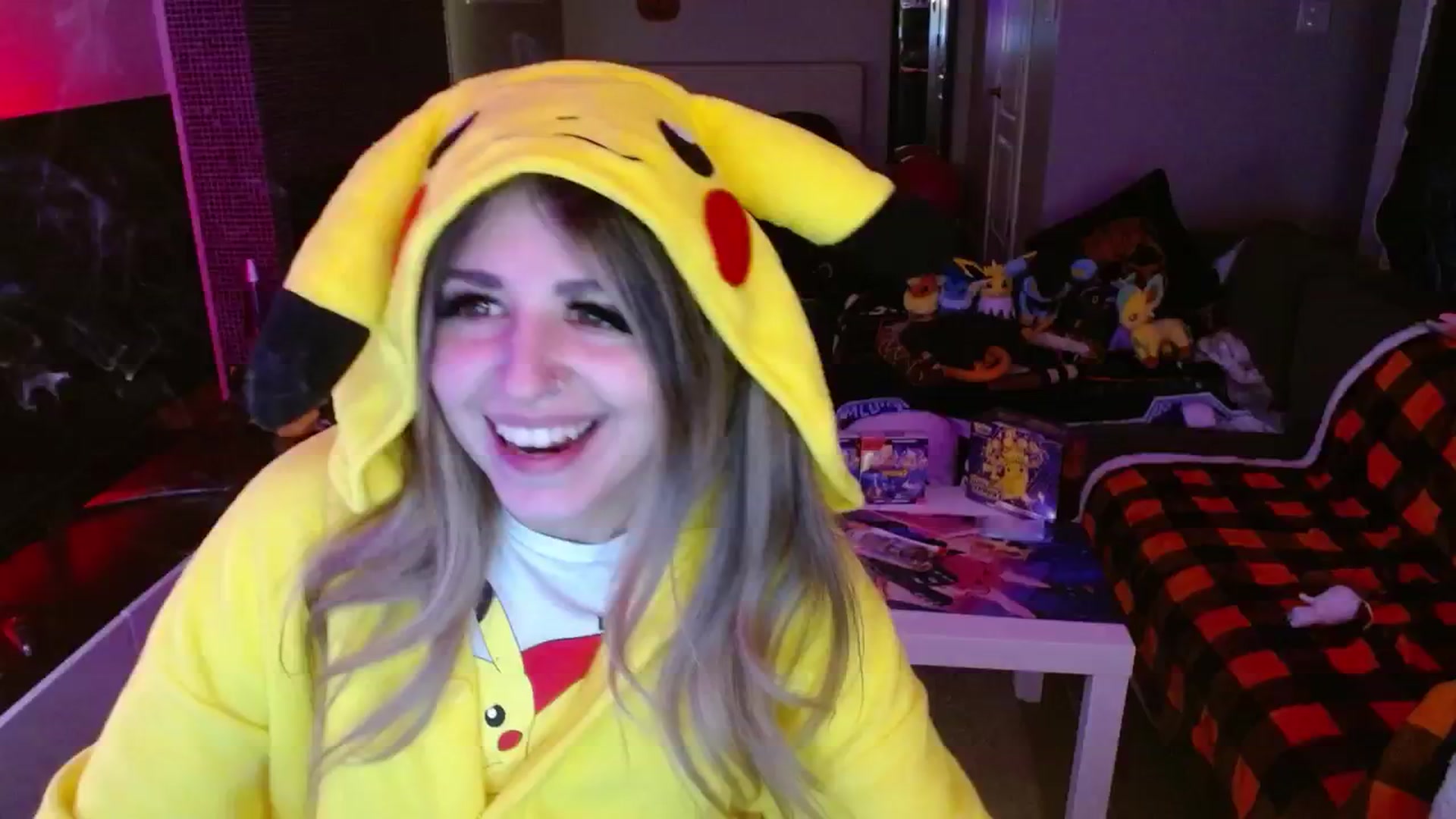 Gallery image thumbnail from Serafina's myfreecams stream on, 11/13/2024, 06:10 image 1 of 20