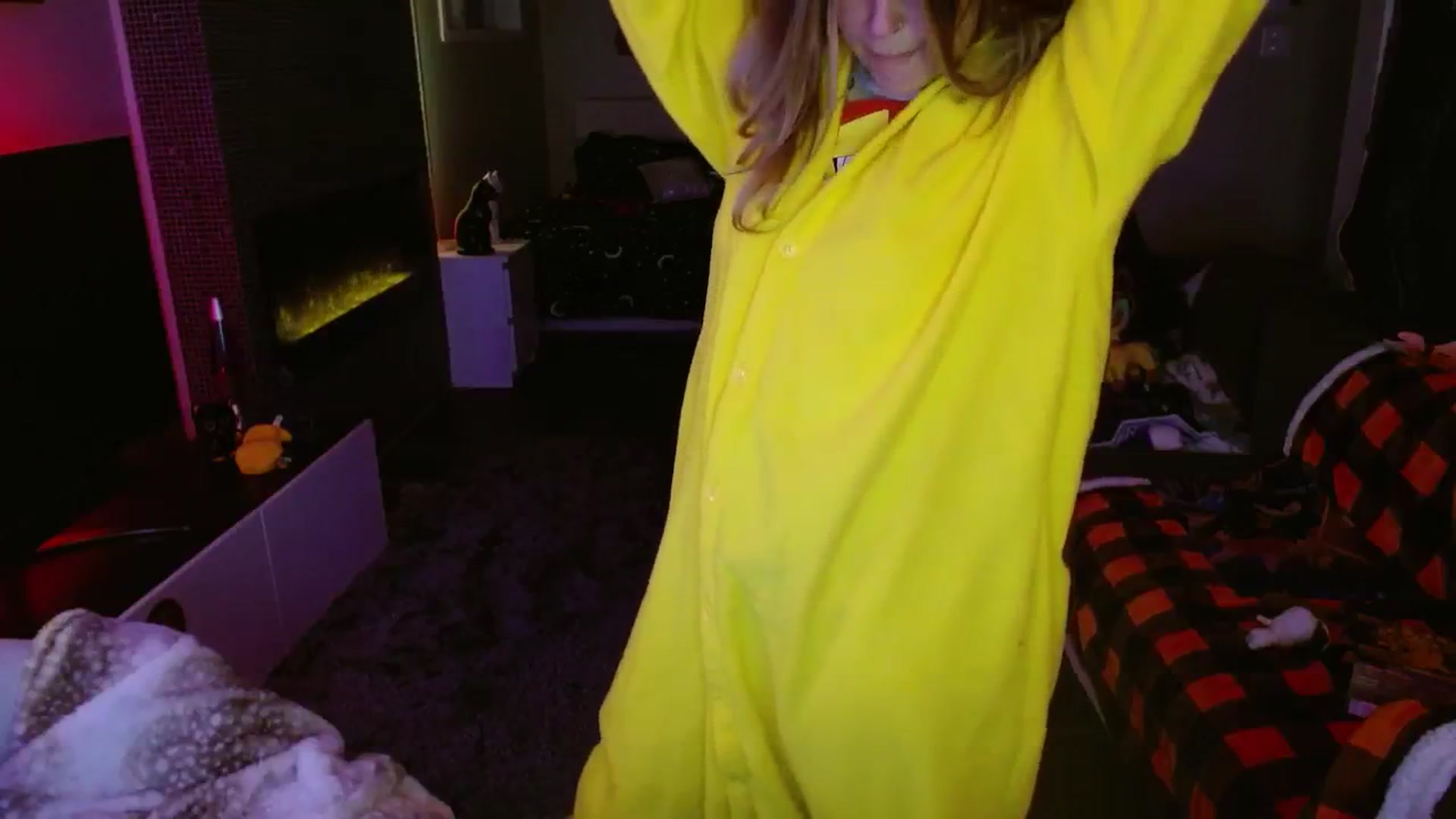 Gallery image thumbnail from Serafina's myfreecams stream on, 11/13/2024, 06:10 image 14 of 20