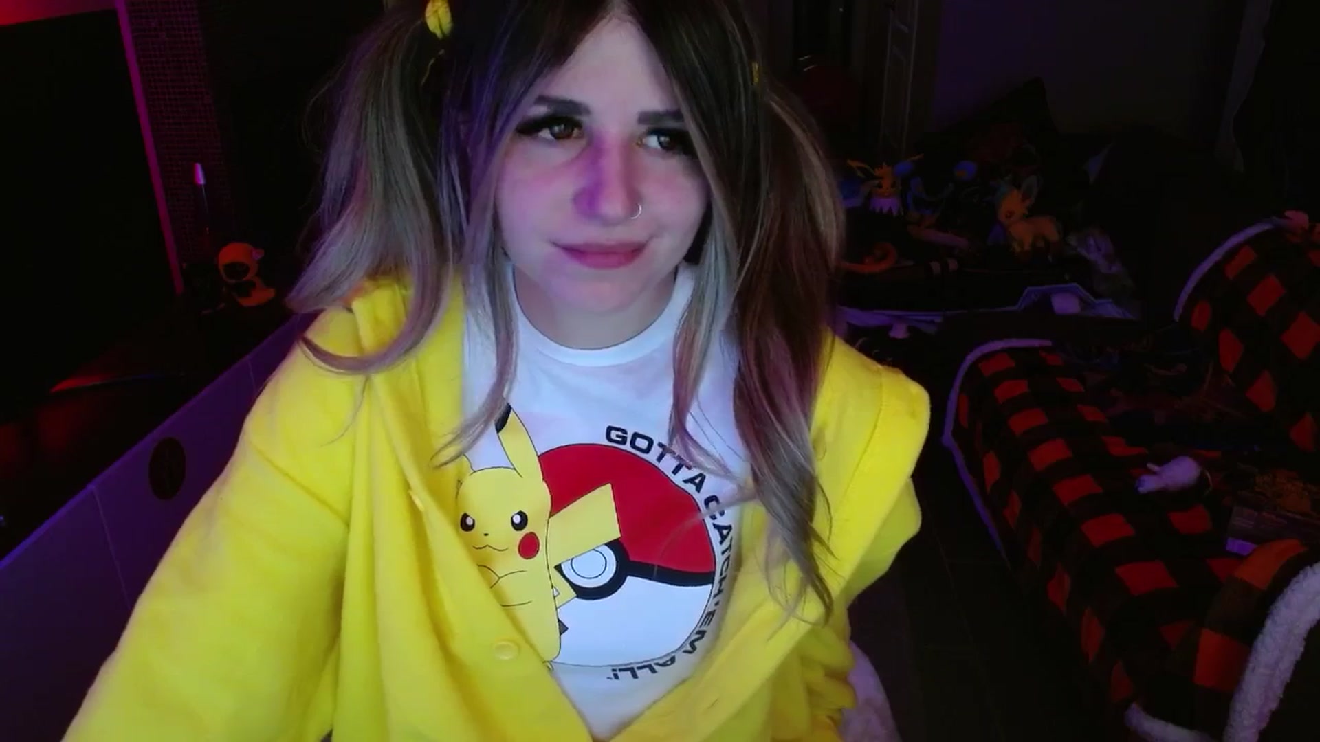 Gallery image thumbnail from Serafina's myfreecams stream on, 11/13/2024, 06:10 image 17 of 20