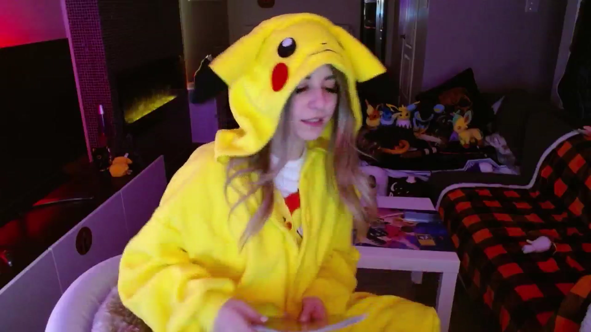 Gallery image thumbnail from Serafina's myfreecams stream on, 11/13/2024, 06:10 image 5 of 20