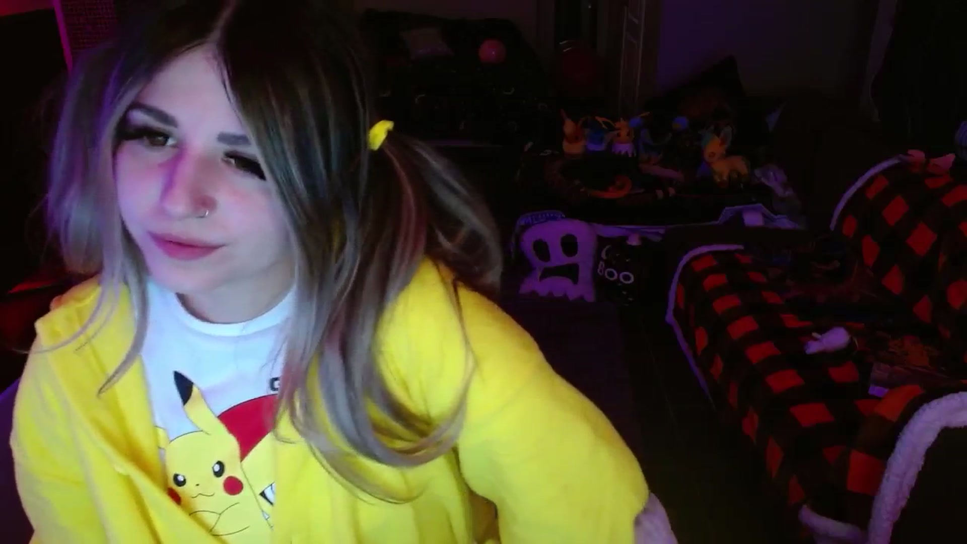 Gallery image thumbnail from Serafina's myfreecams stream on, 11/13/2024, 06:10 image 19 of 20