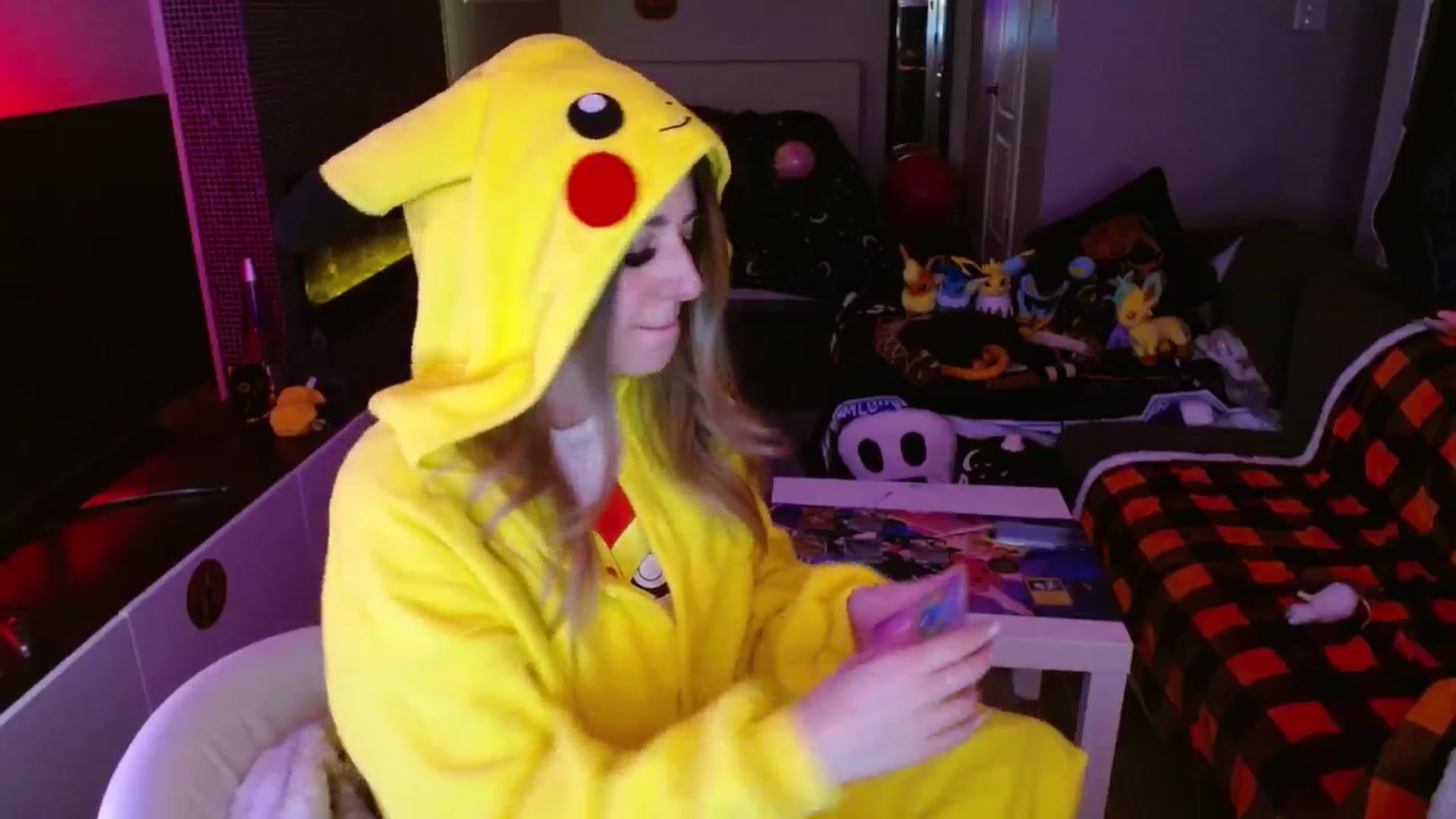 Gallery image thumbnail from Serafina's myfreecams stream on, 11/13/2024, 06:10 image 6 of 20