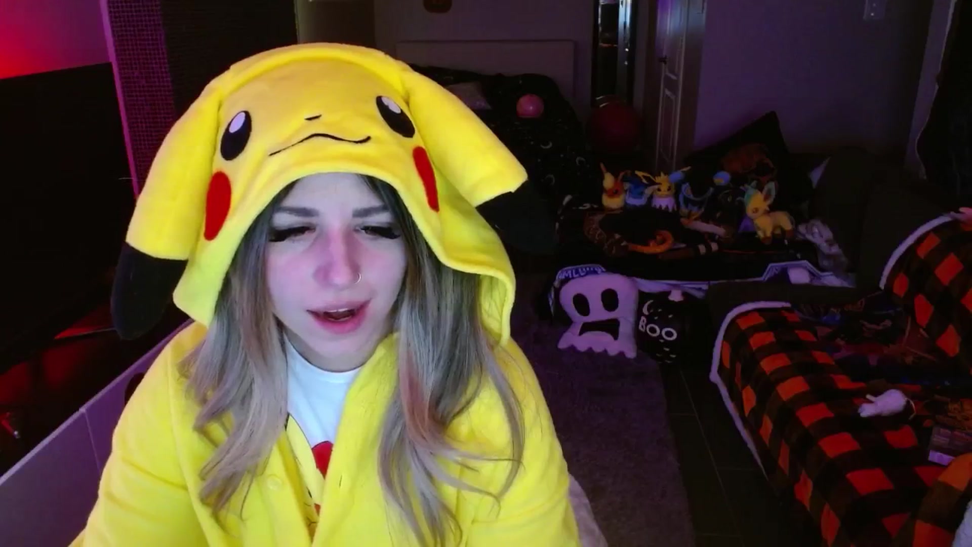 Gallery image thumbnail from Serafina's myfreecams stream on, 11/13/2024, 06:10 image 11 of 20