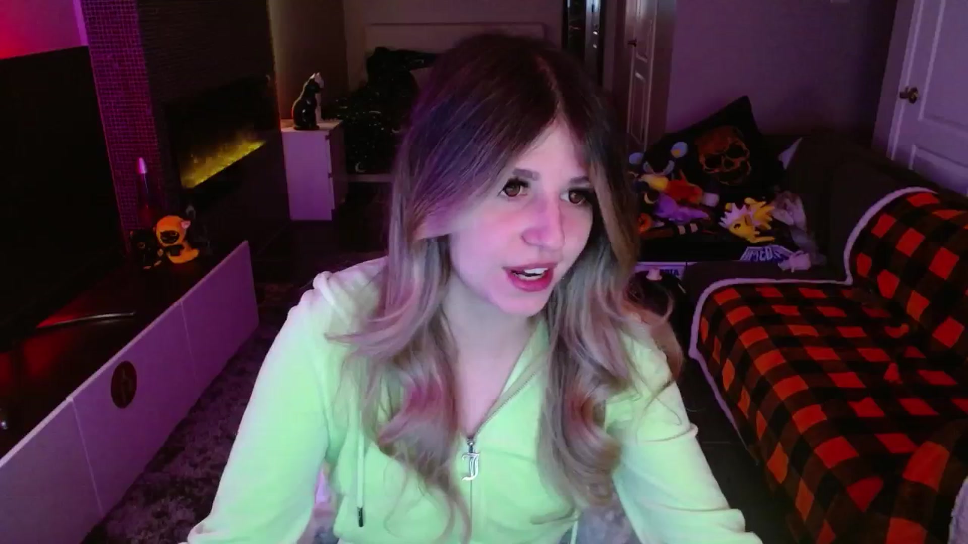 Gallery image thumbnail from Serafina's myfreecams stream on, 11/16/2024, 04:47 image 20 of 20