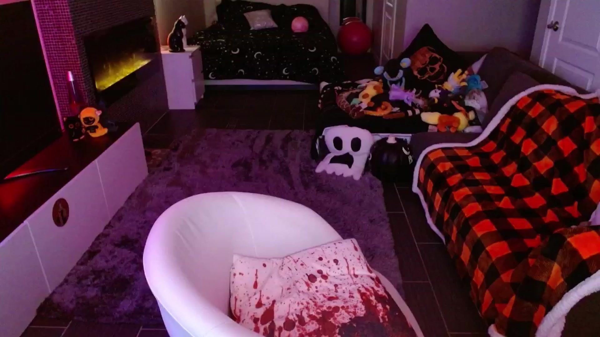 Gallery image thumbnail from Serafina's myfreecams stream on, 11/23/2024, 05:25 image 5 of 20