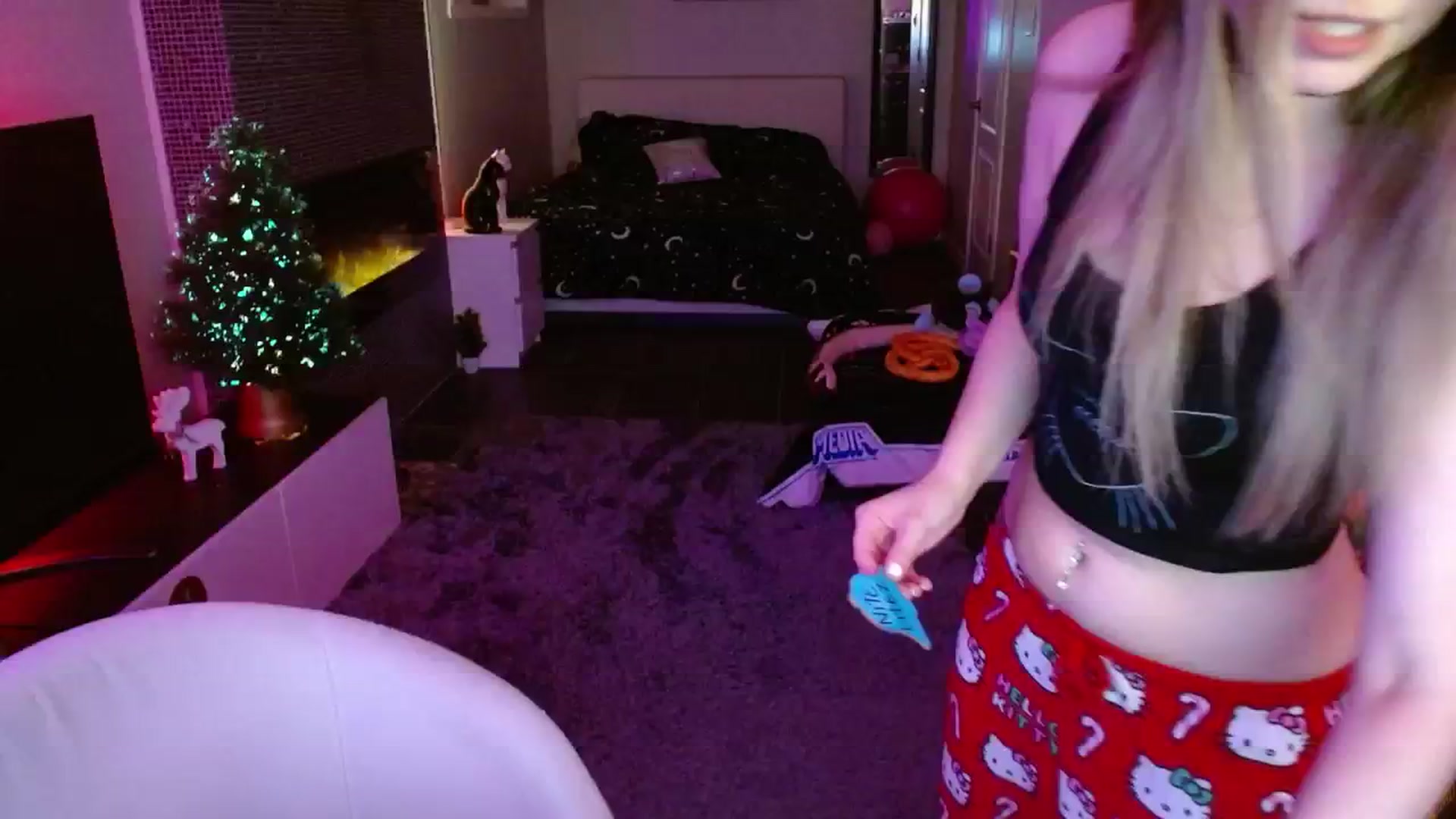 Gallery image thumbnail from Serafina's myfreecams stream on, 12/02/2024, 04:10 image 15 of 20