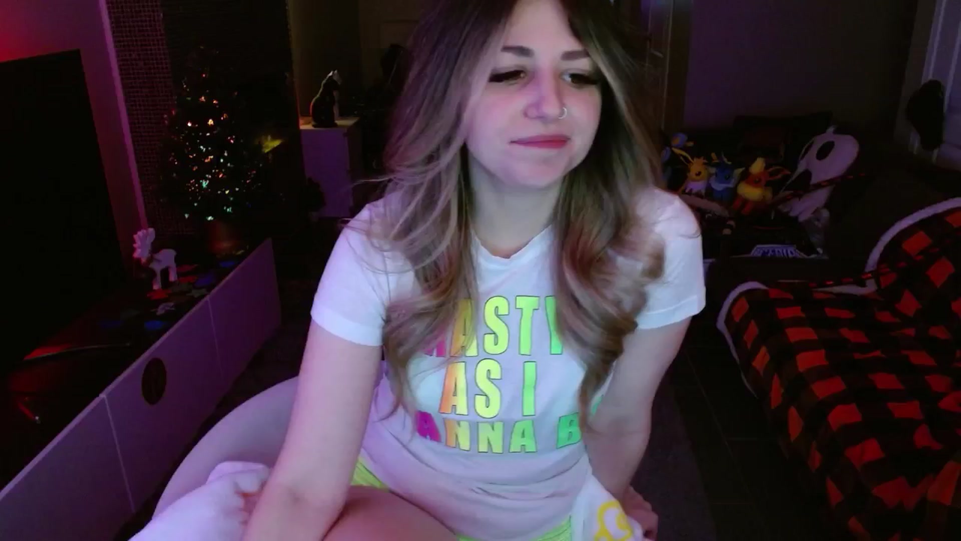 Gallery image thumbnail from Serafina's myfreecams stream on, 12/07/2024, 04:35 image 5 of 20