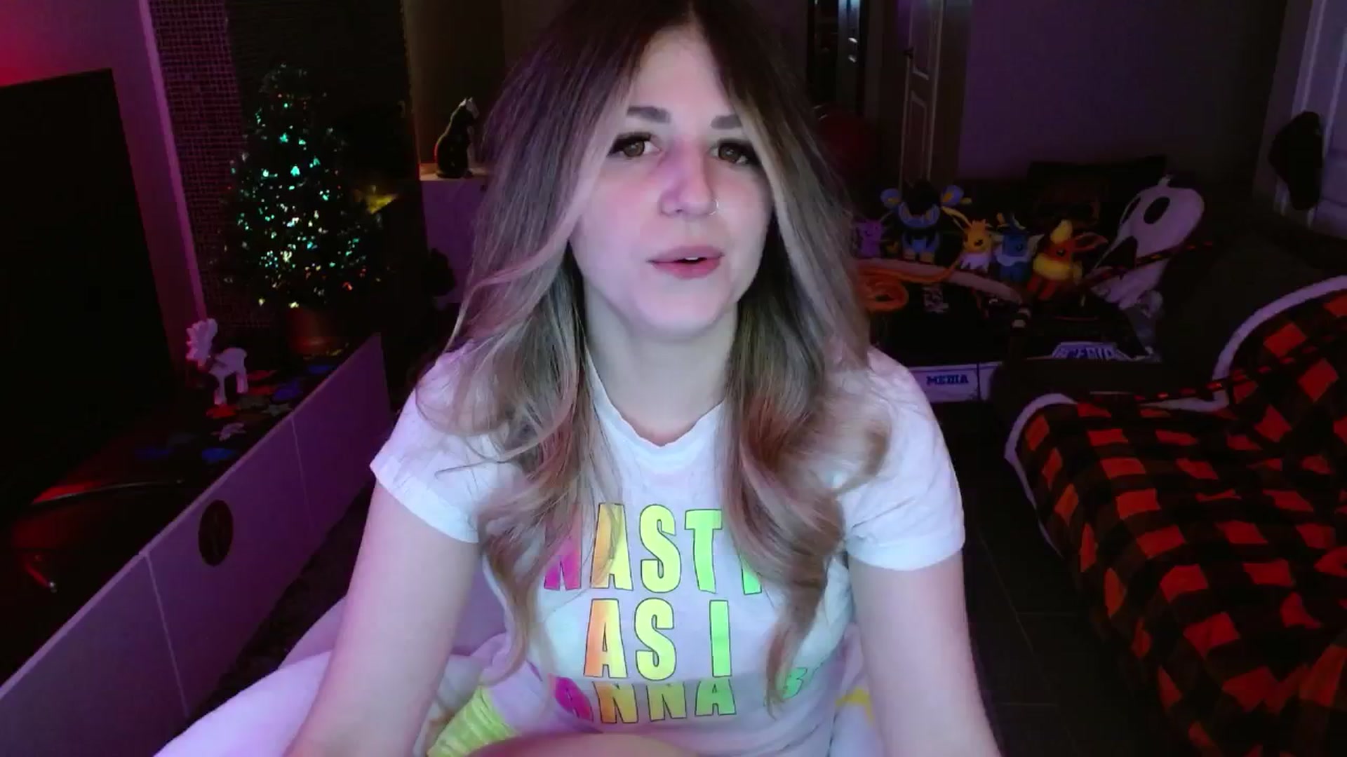 Gallery image thumbnail from Serafina's myfreecams stream on, 12/07/2024, 04:35 image 13 of 20