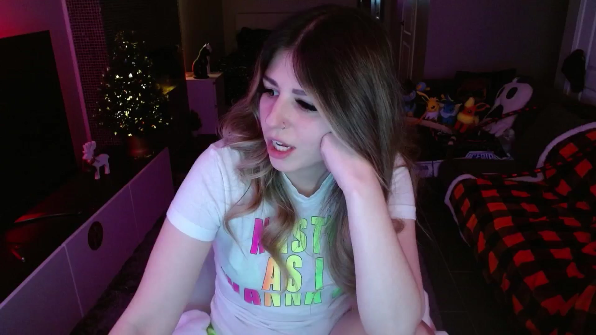 Gallery image thumbnail from Serafina's myfreecams stream on, 12/07/2024, 04:35 image 20 of 20