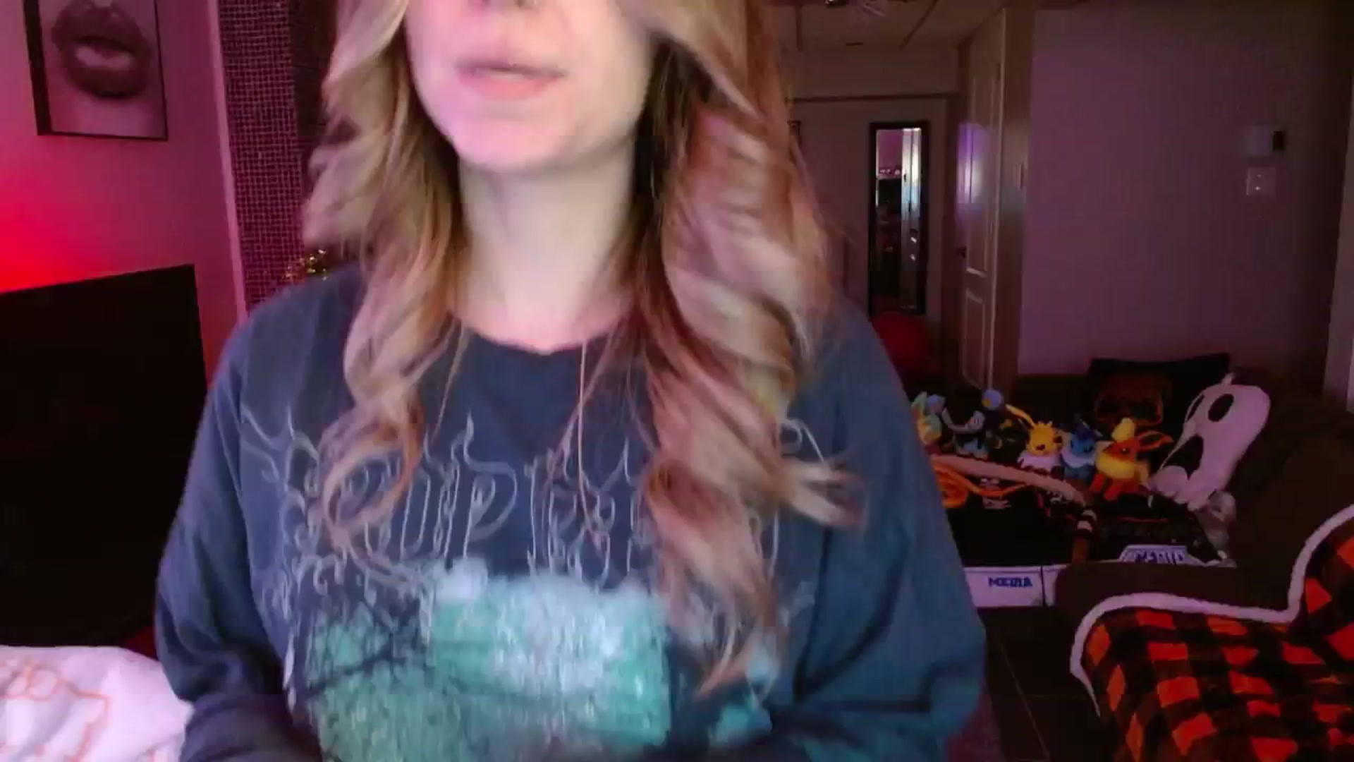 Gallery image thumbnail from Serafina's myfreecams stream on, 12/15/2024, 05:01 image 5 of 20