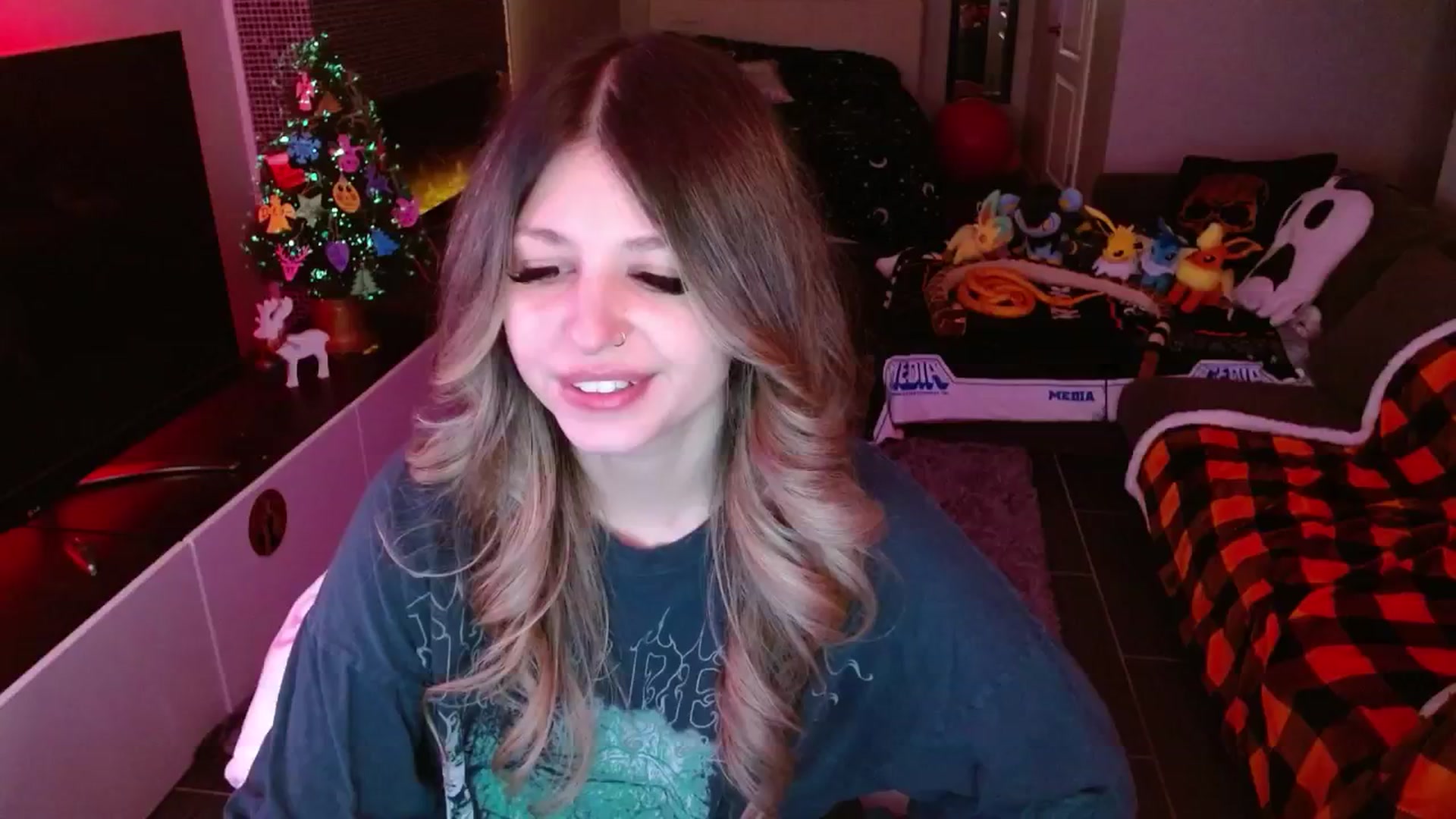 Gallery image thumbnail from Serafina's myfreecams stream on, 12/15/2024, 05:01 image 11 of 20