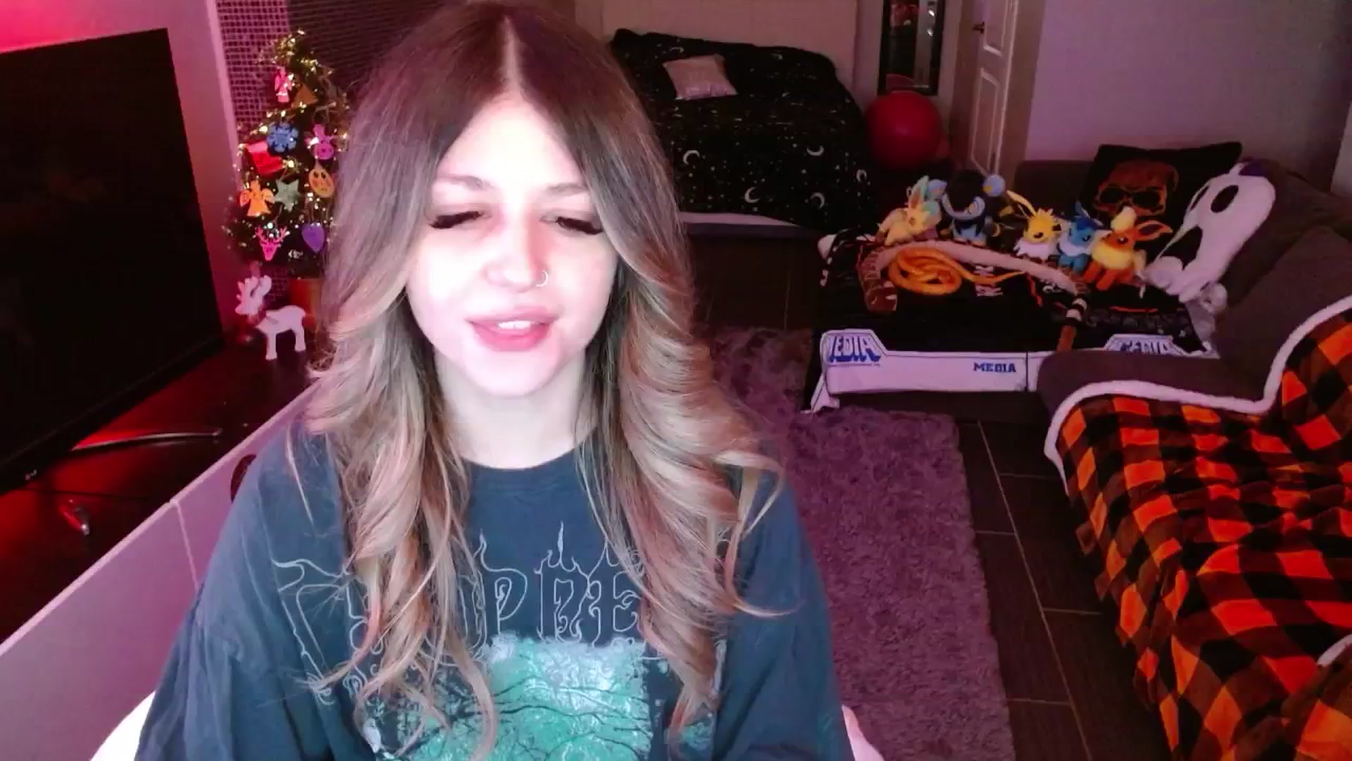 Gallery image thumbnail from Serafina's myfreecams stream on, 12/15/2024, 05:01 image 15 of 20