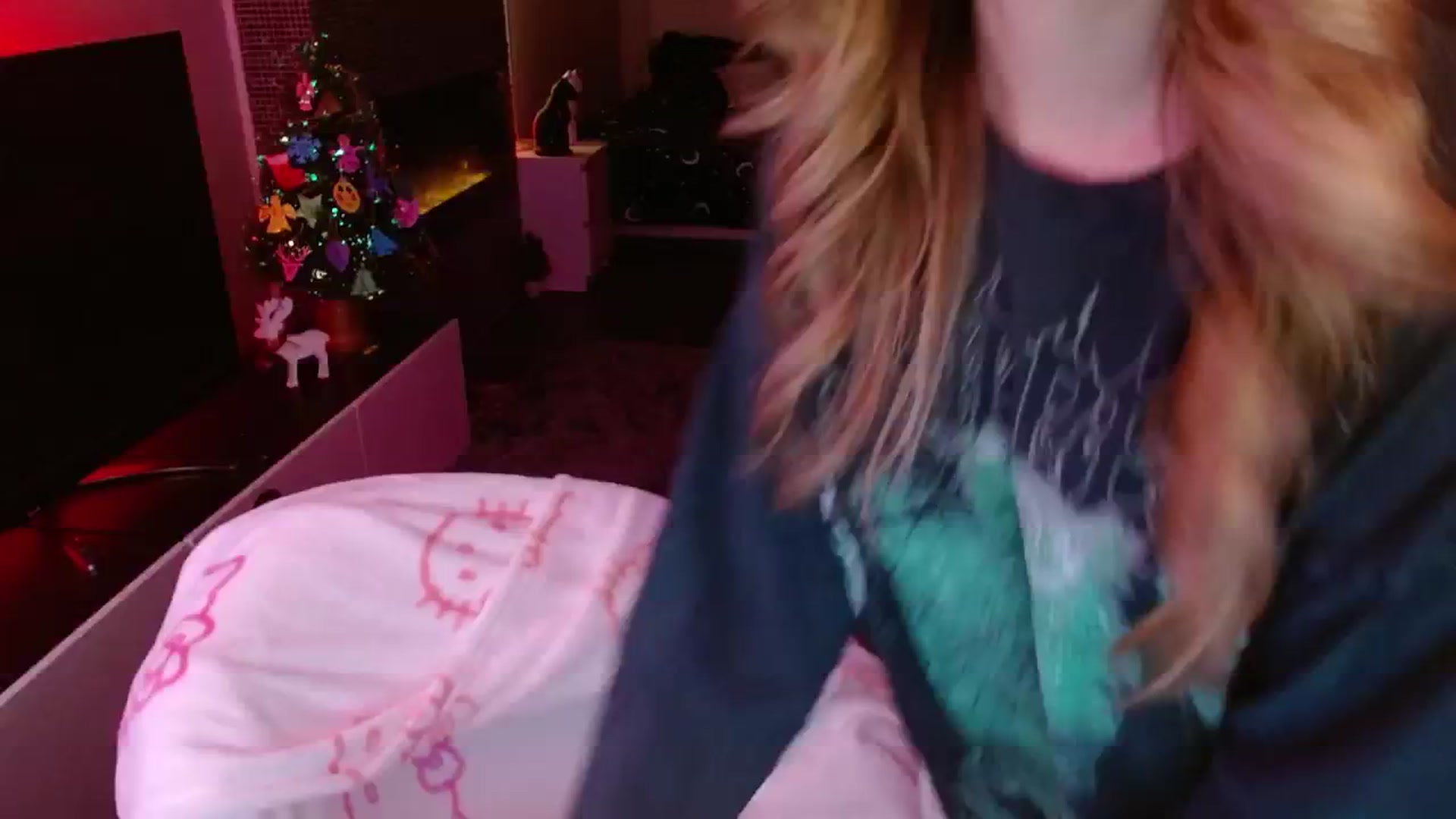 Gallery image thumbnail from Serafina's myfreecams stream on, 12/15/2024, 05:01 image 10 of 20