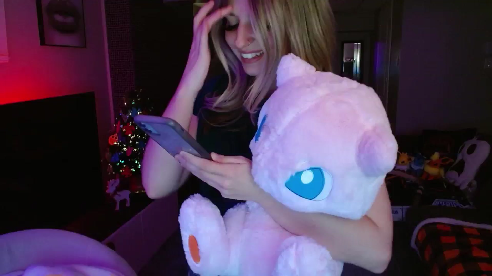 Gallery image thumbnail from Serafina's myfreecams stream on, 12/18/2024, 07:30 image 1 of 20