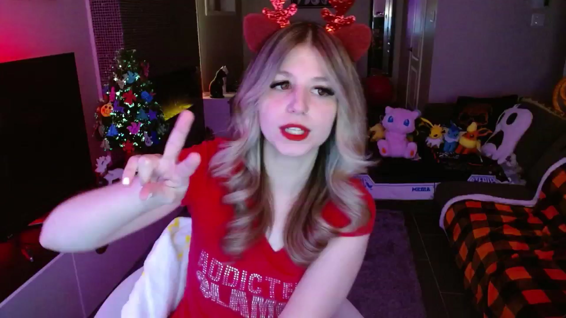 Gallery image thumbnail from Serafina's myfreecams stream on, 12/22/2024, 04:49 image 9 of 20