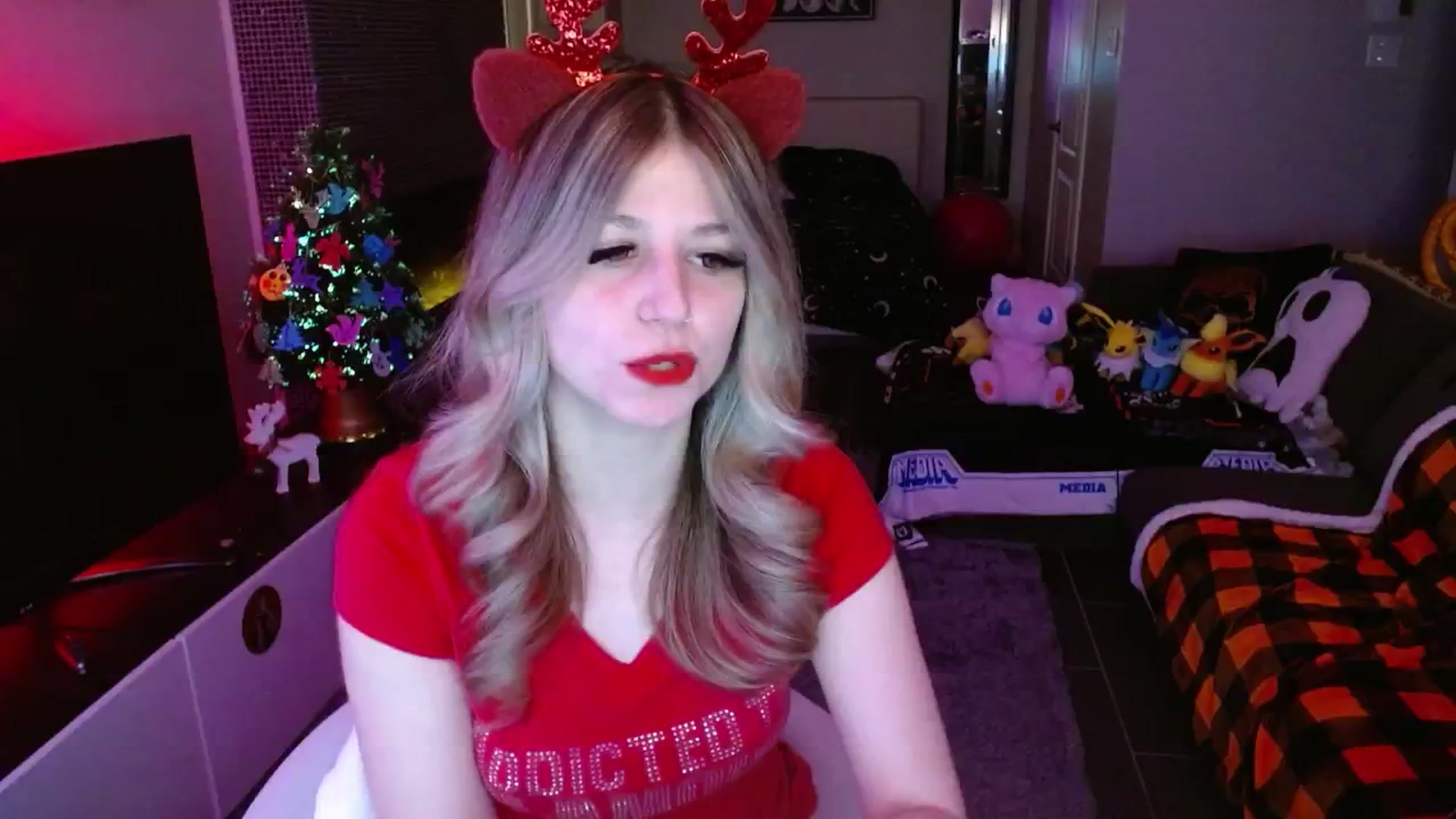 Gallery image thumbnail from Serafina's myfreecams stream on, 12/22/2024, 04:49 image 8 of 20