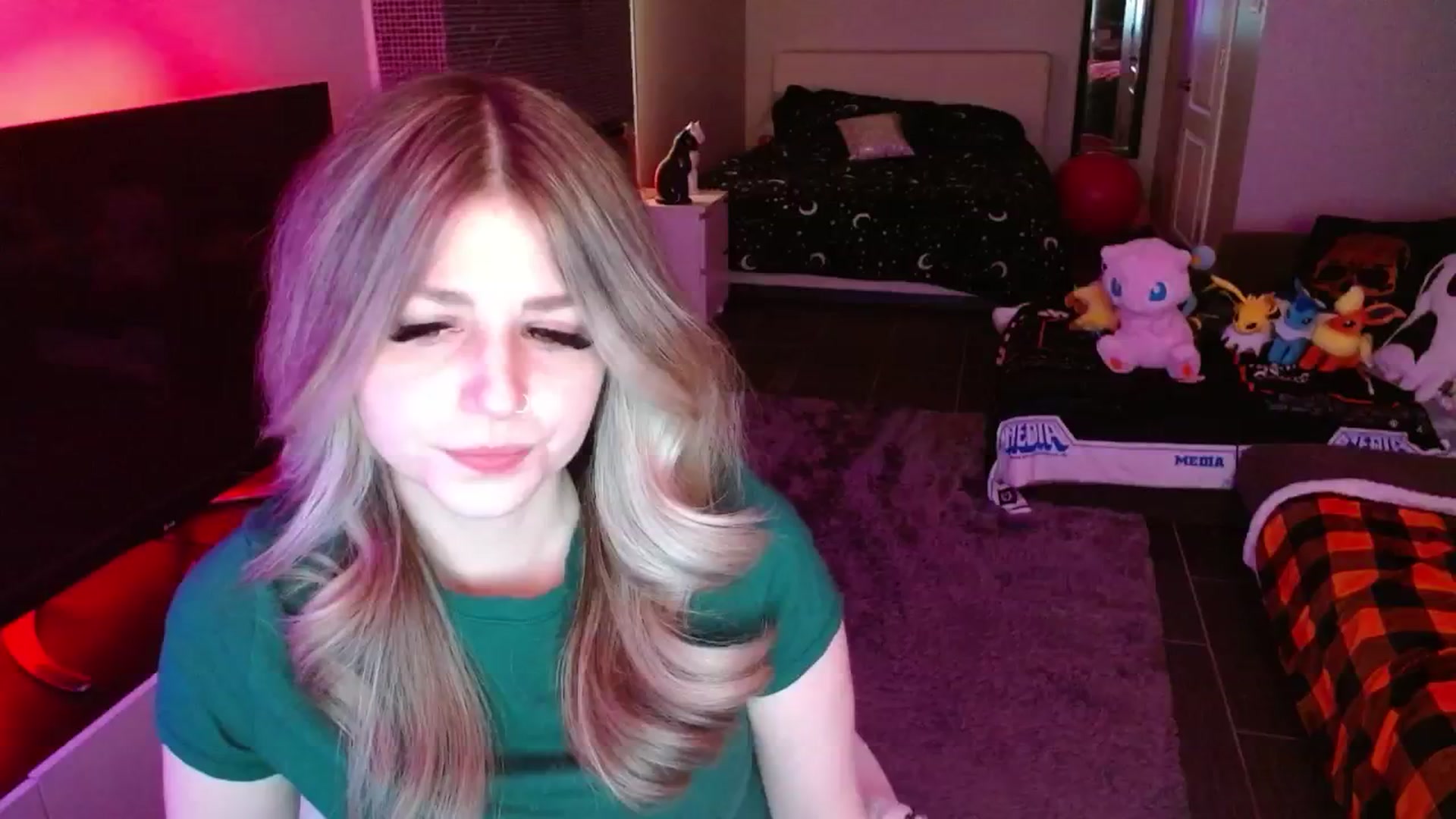 Gallery image thumbnail from Serafina's myfreecams stream on, 12/29/2024, 05:43 image 5 of 20