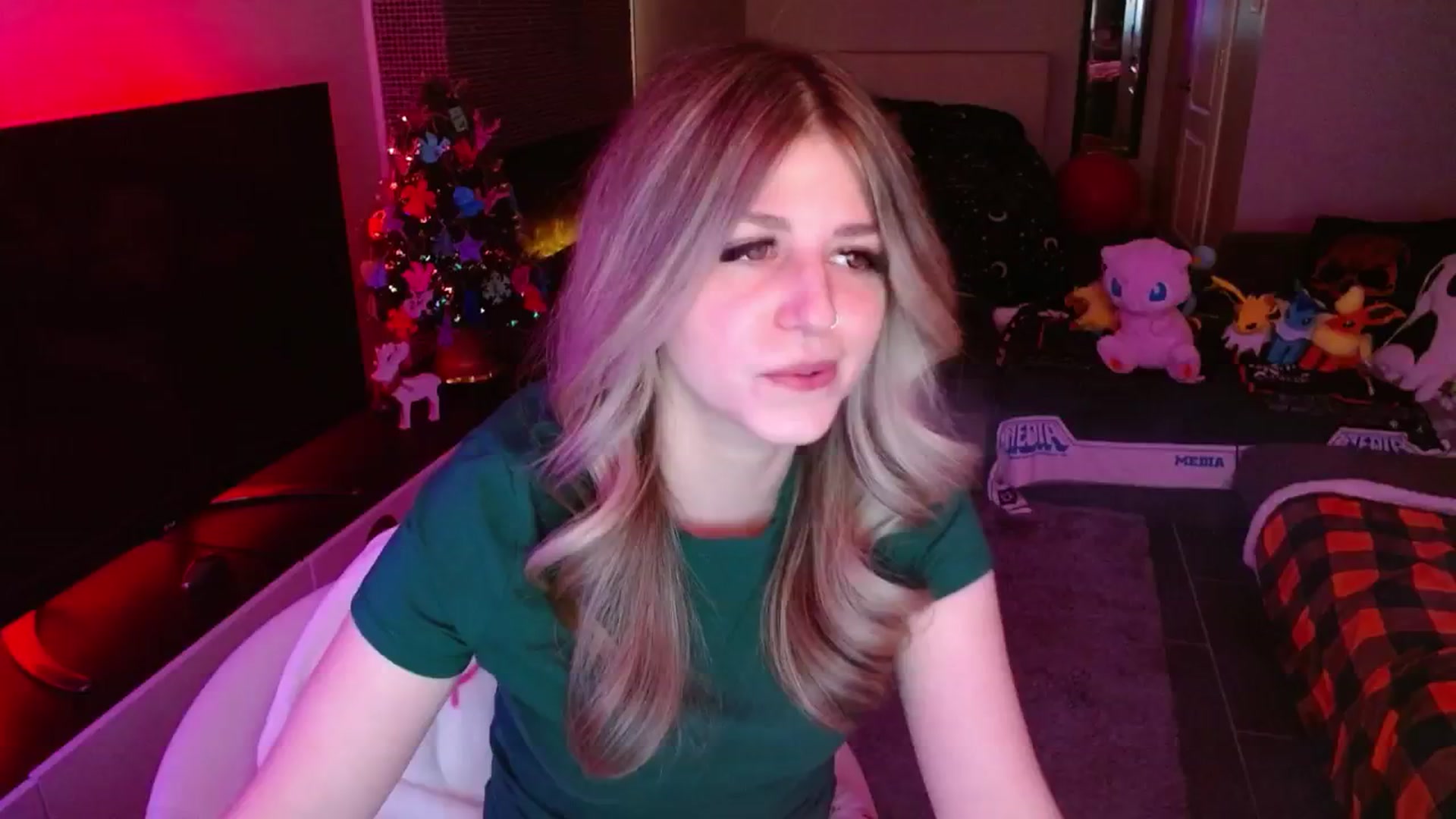 Gallery image thumbnail from Serafina's myfreecams stream on, 12/29/2024, 05:43 image 3 of 20