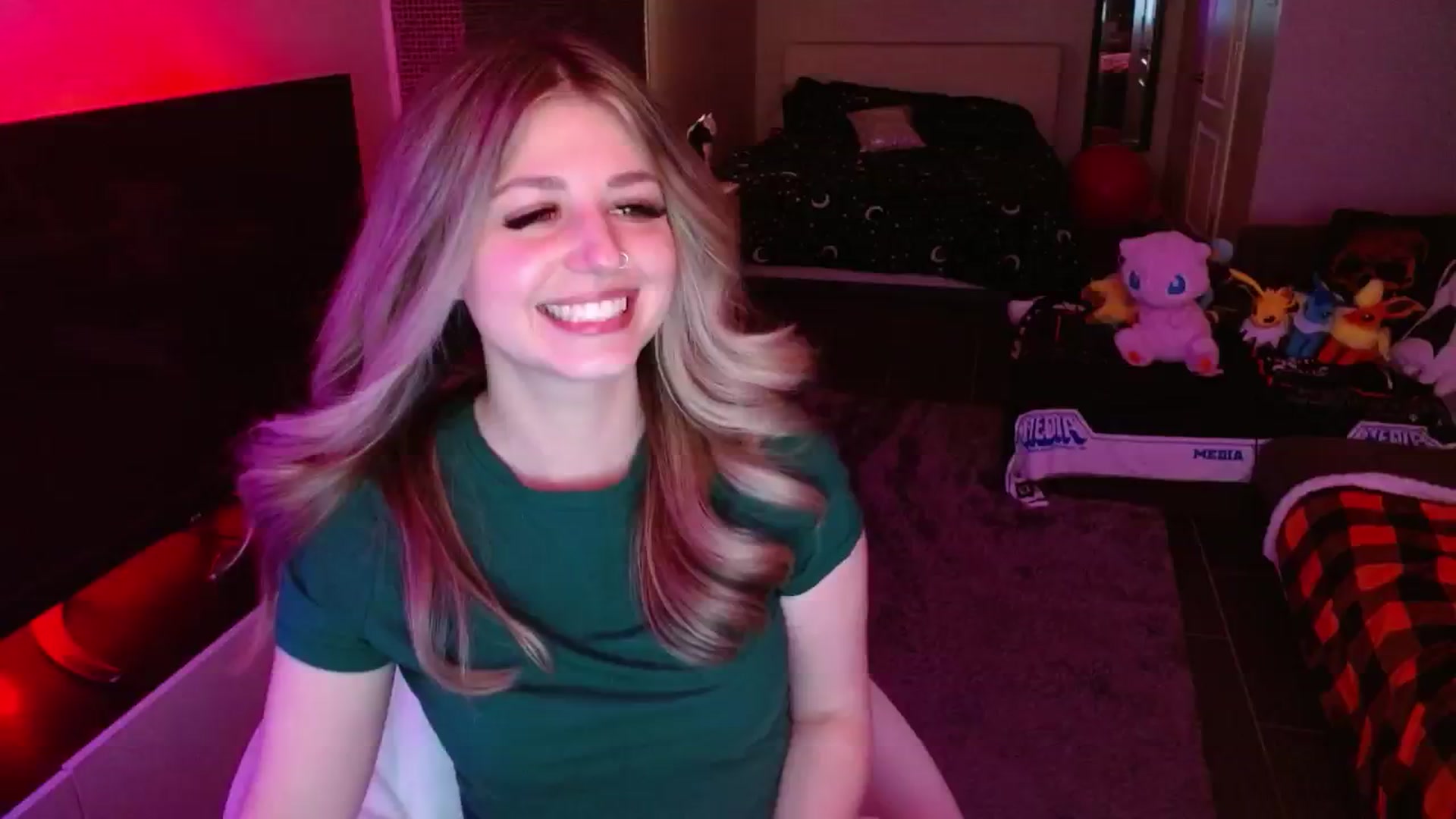 Gallery image thumbnail from Serafina's myfreecams stream on, 12/29/2024, 05:43 image 18 of 20