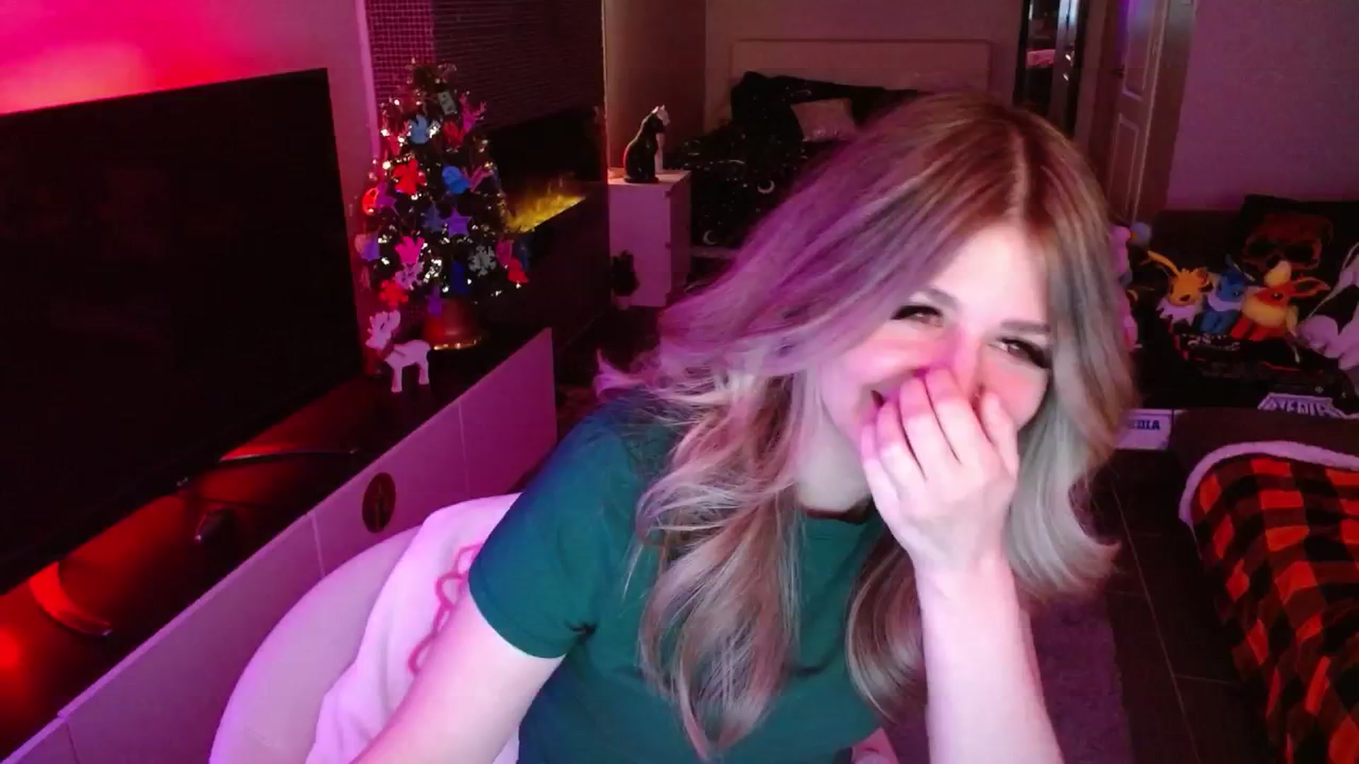 Gallery image thumbnail from Serafina's myfreecams stream on, 12/29/2024, 05:43 image 8 of 20
